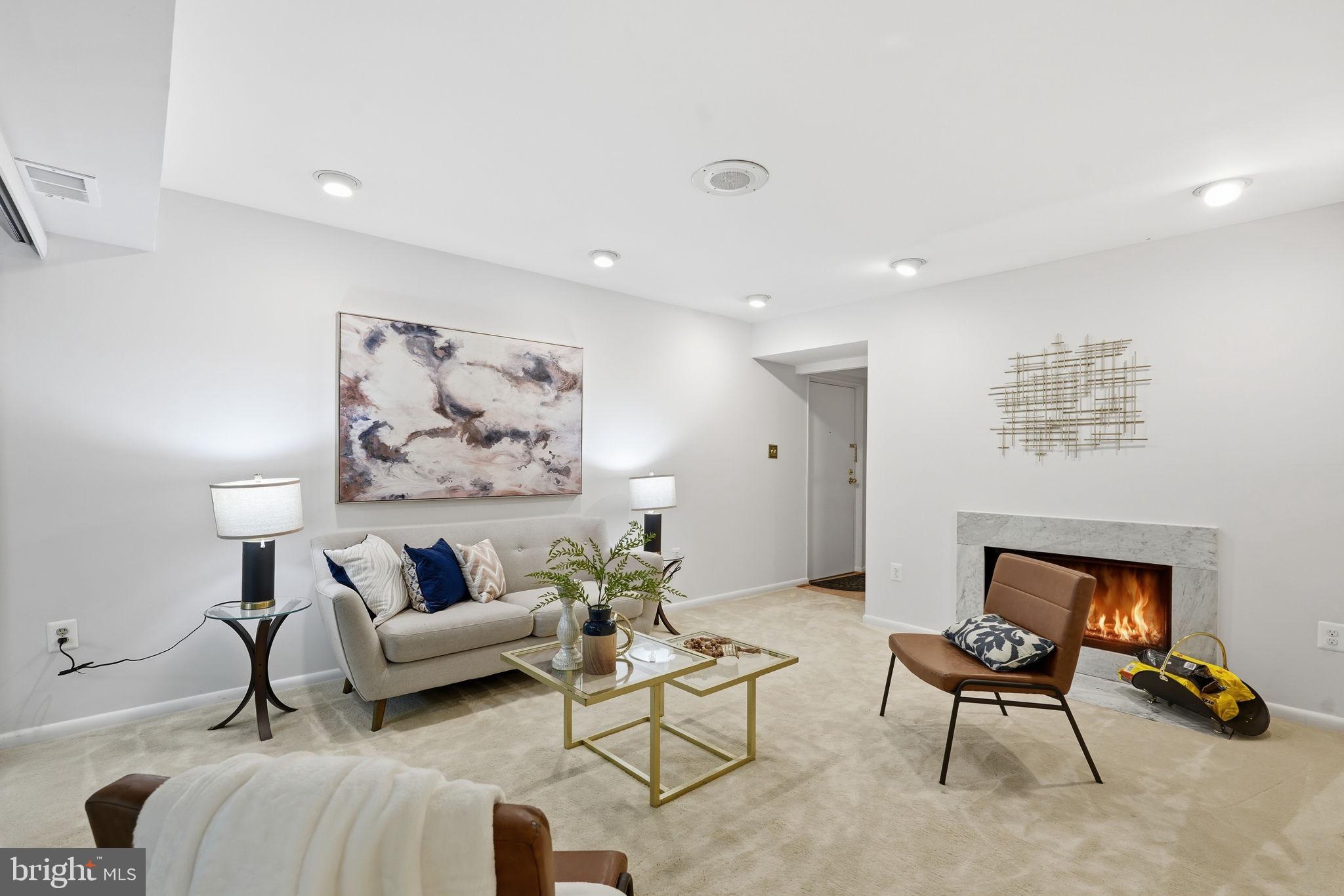 BRISTOL HOUSE - Residential