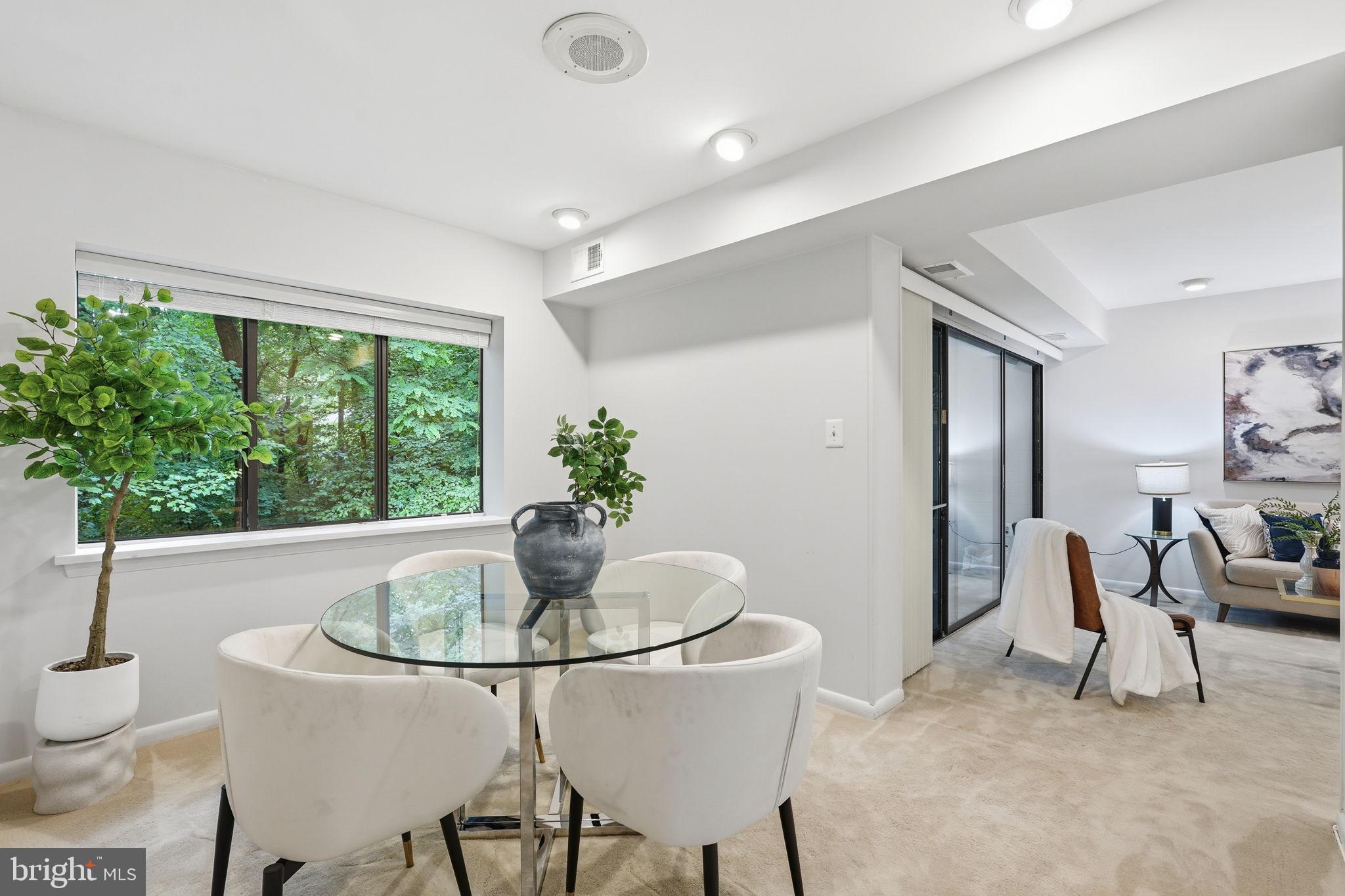BRISTOL HOUSE - Residential