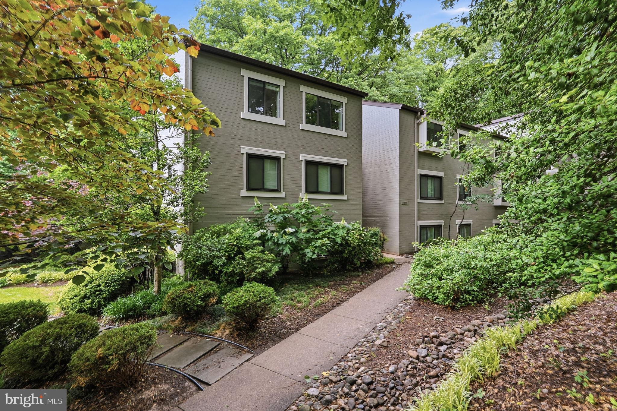 BRISTOL HOUSE - Residential