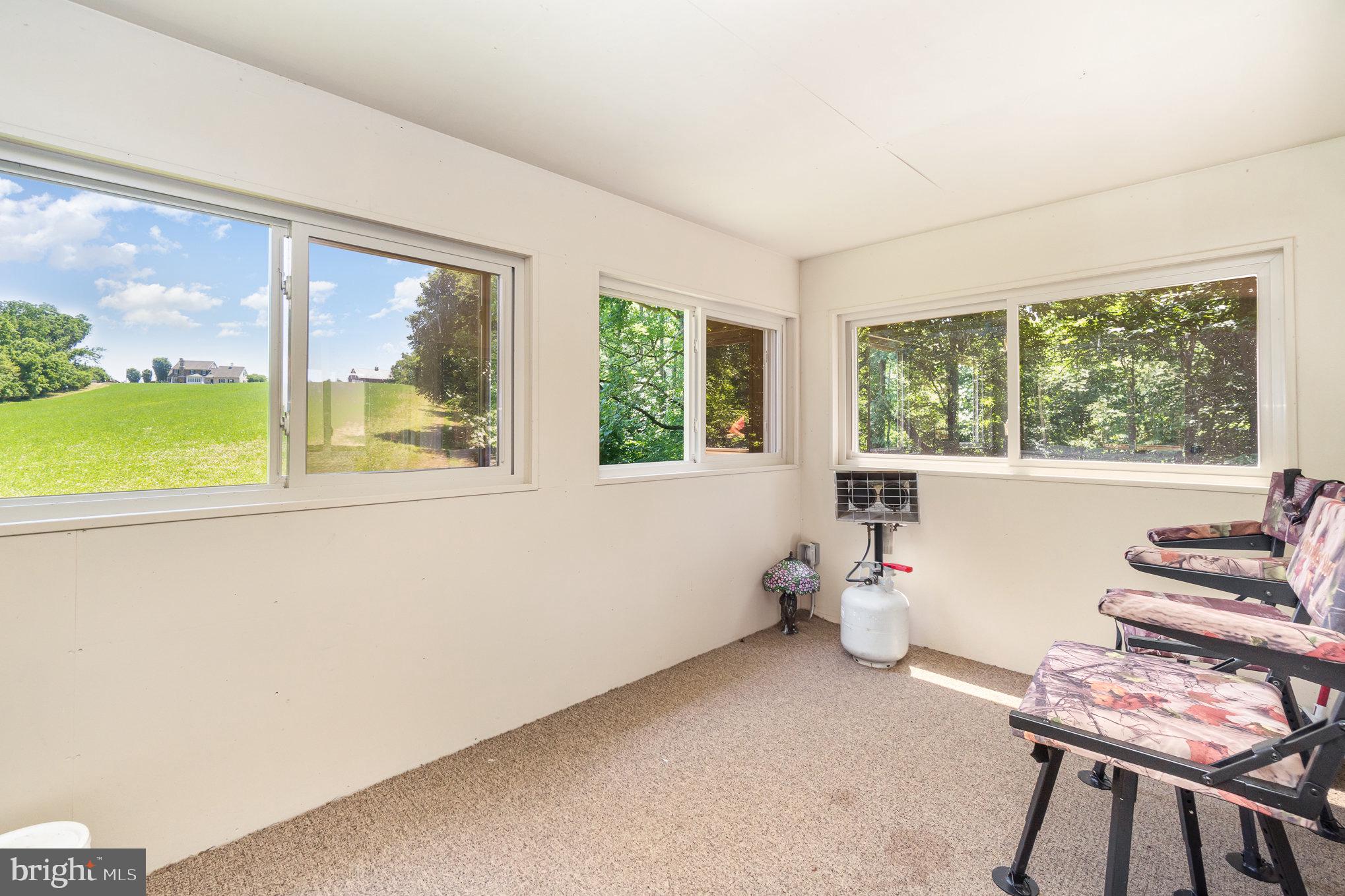 ELIZABETH TWP - Residential
