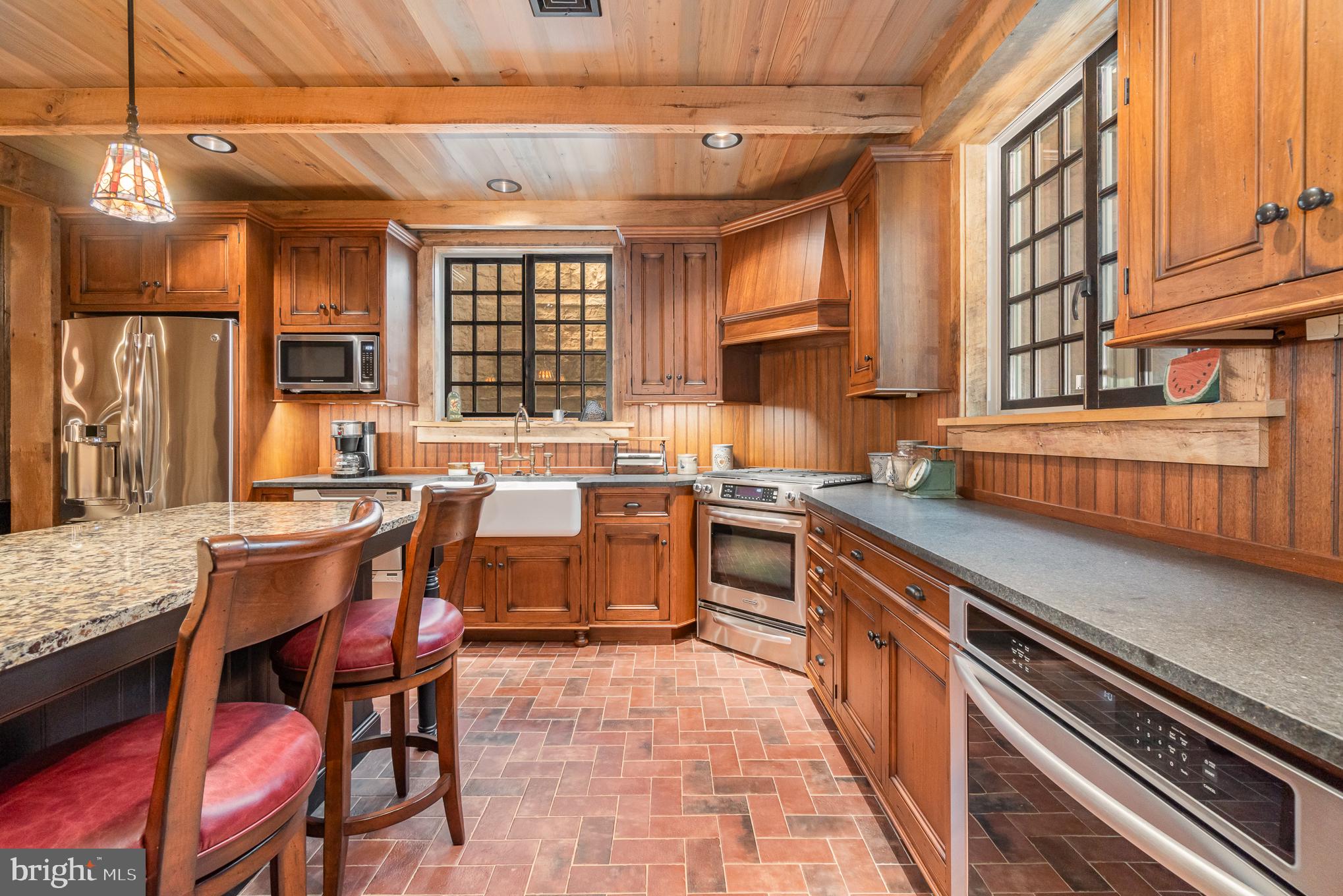 ELIZABETH TWP - Residential