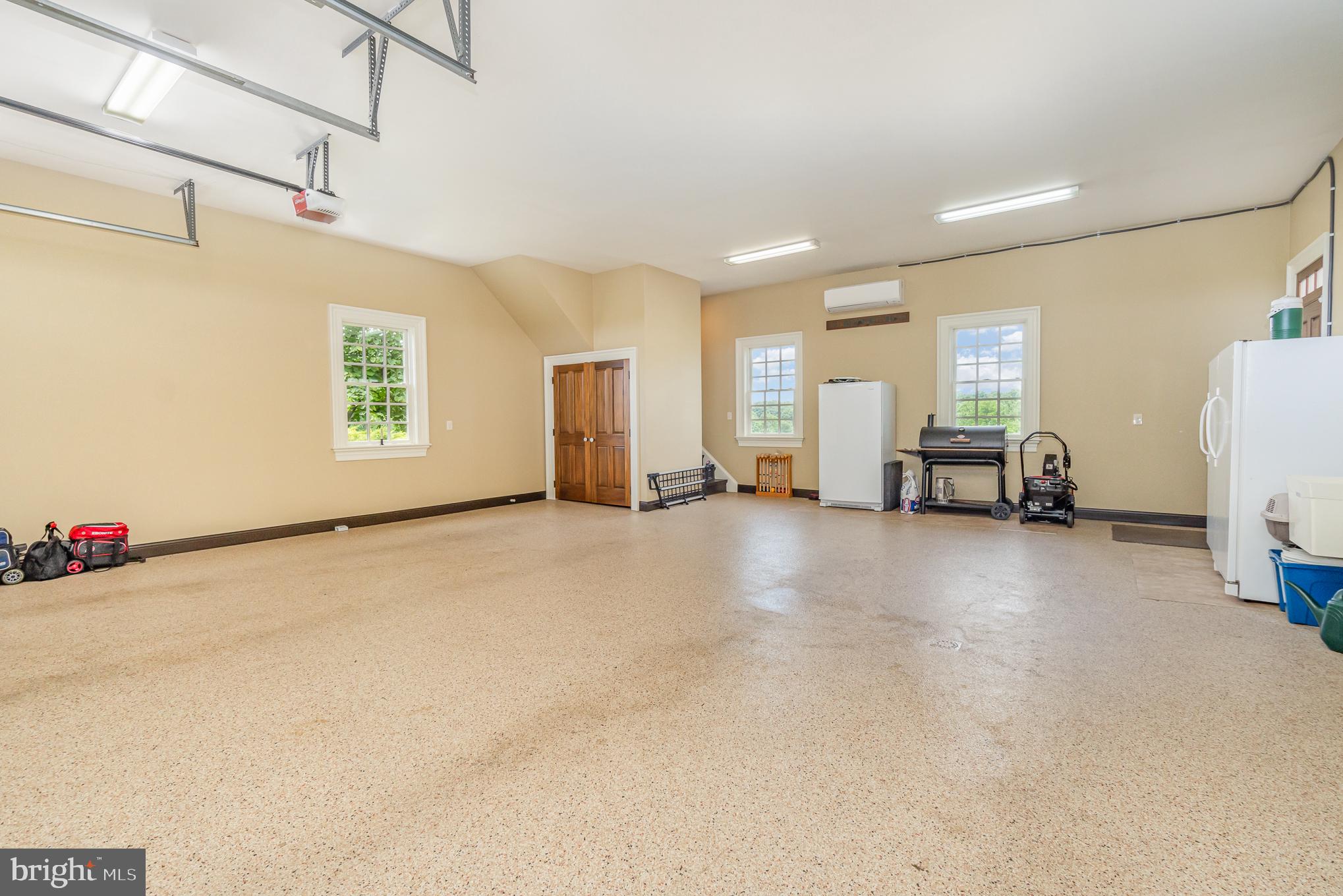 ELIZABETH TWP - Residential