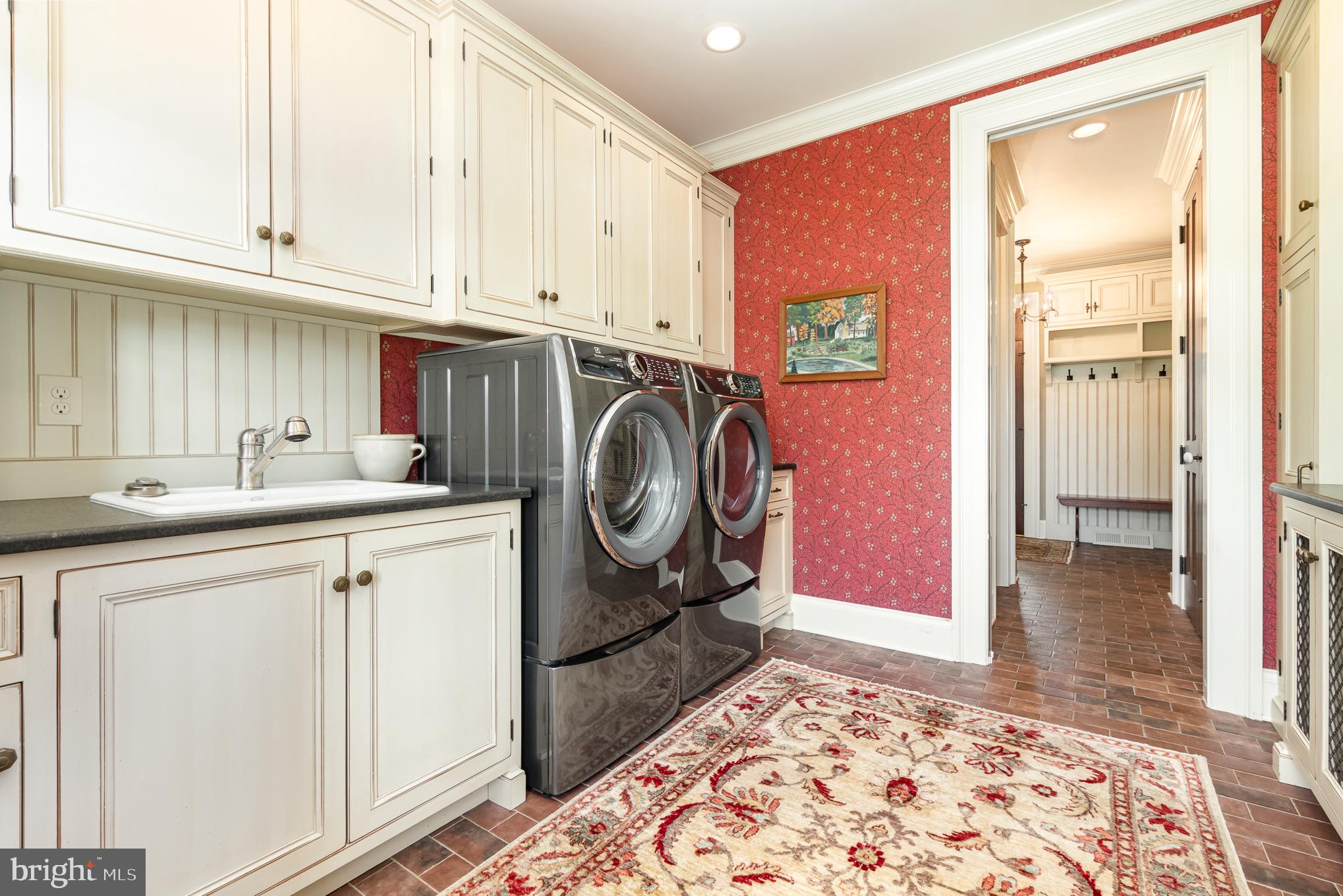 ELIZABETH TWP - Residential