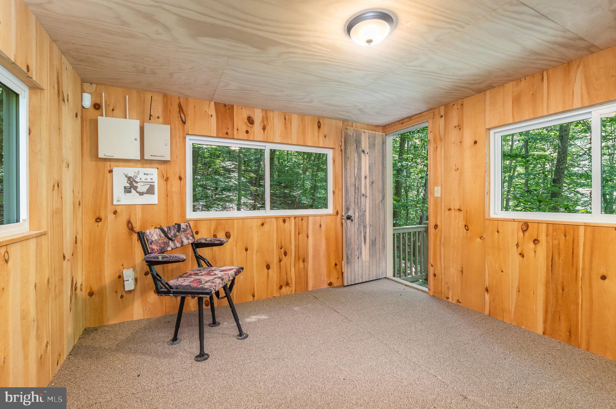ELIZABETH TWP - Residential