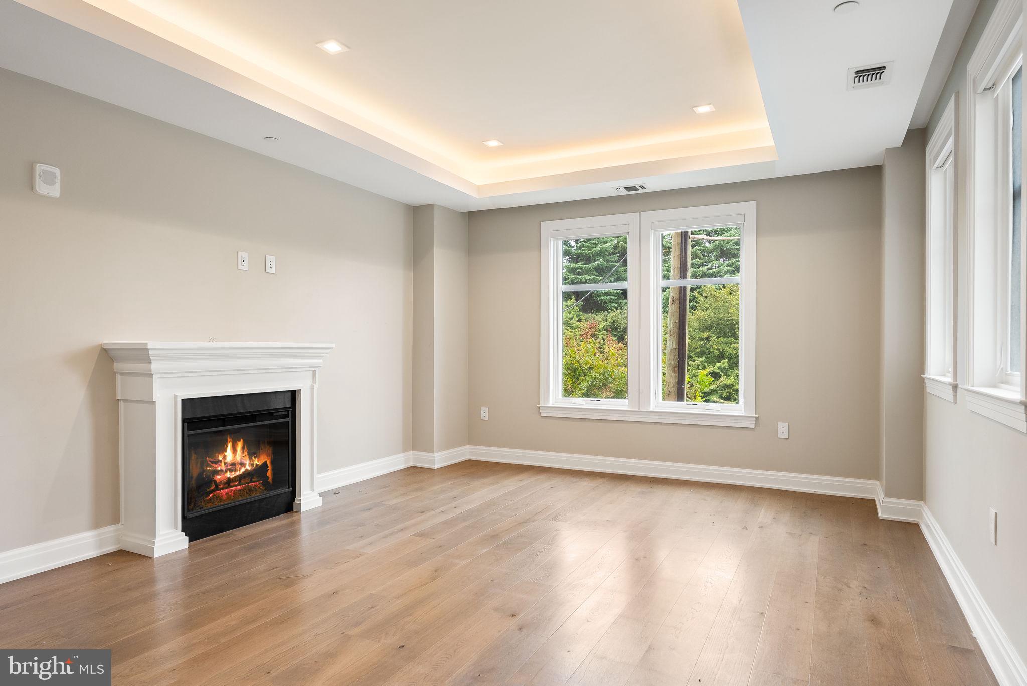 CHEVY CHASE - Residential