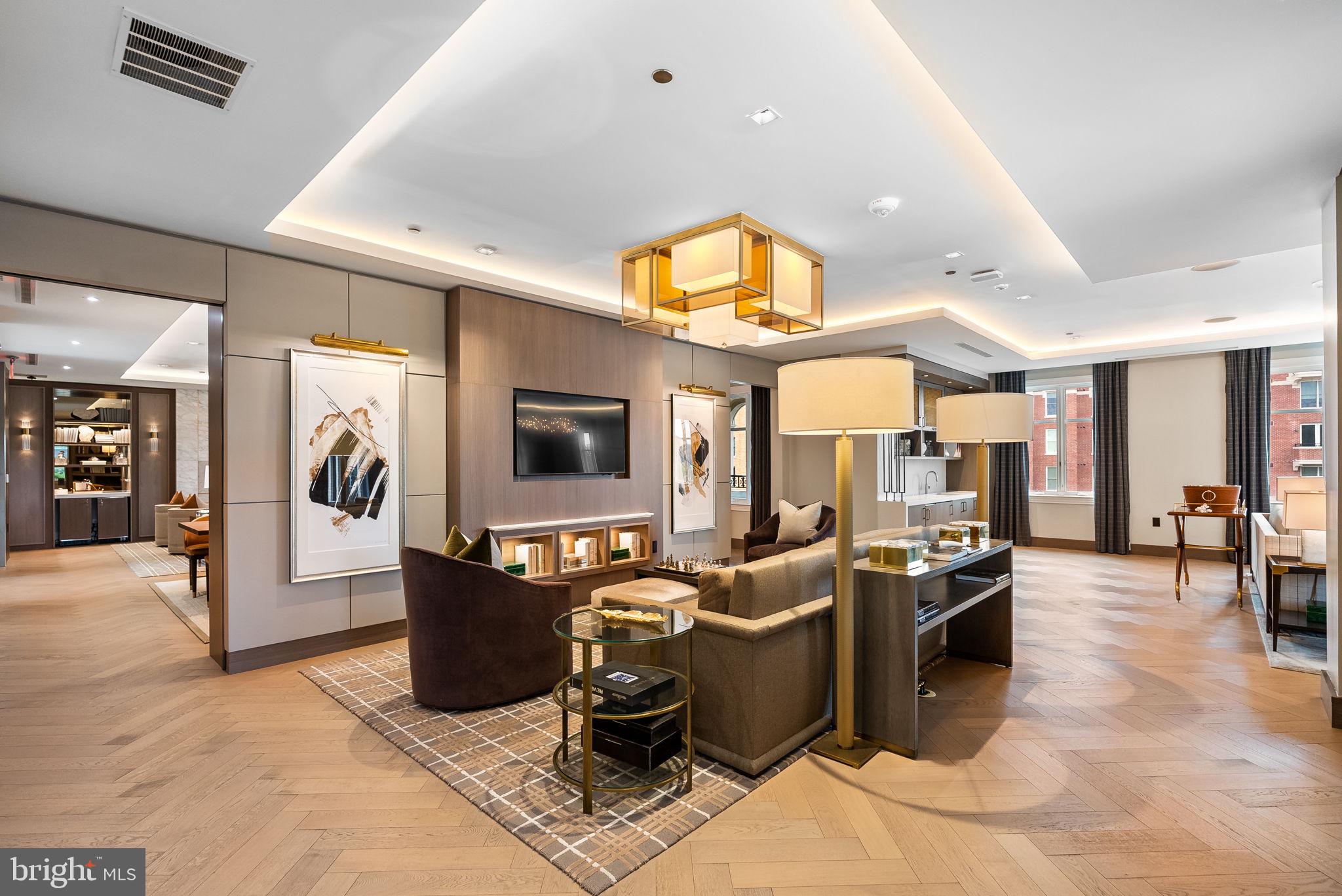 CHEVY CHASE - Residential