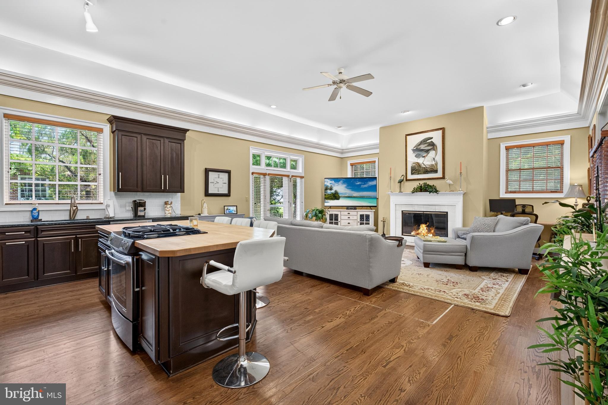 VALLEY GATE - Residential