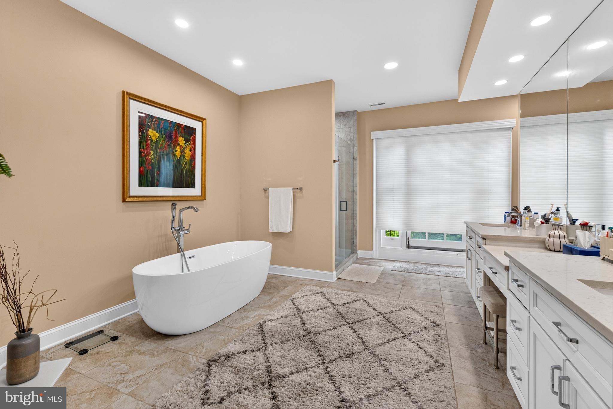 VALLEY GATE - Residential