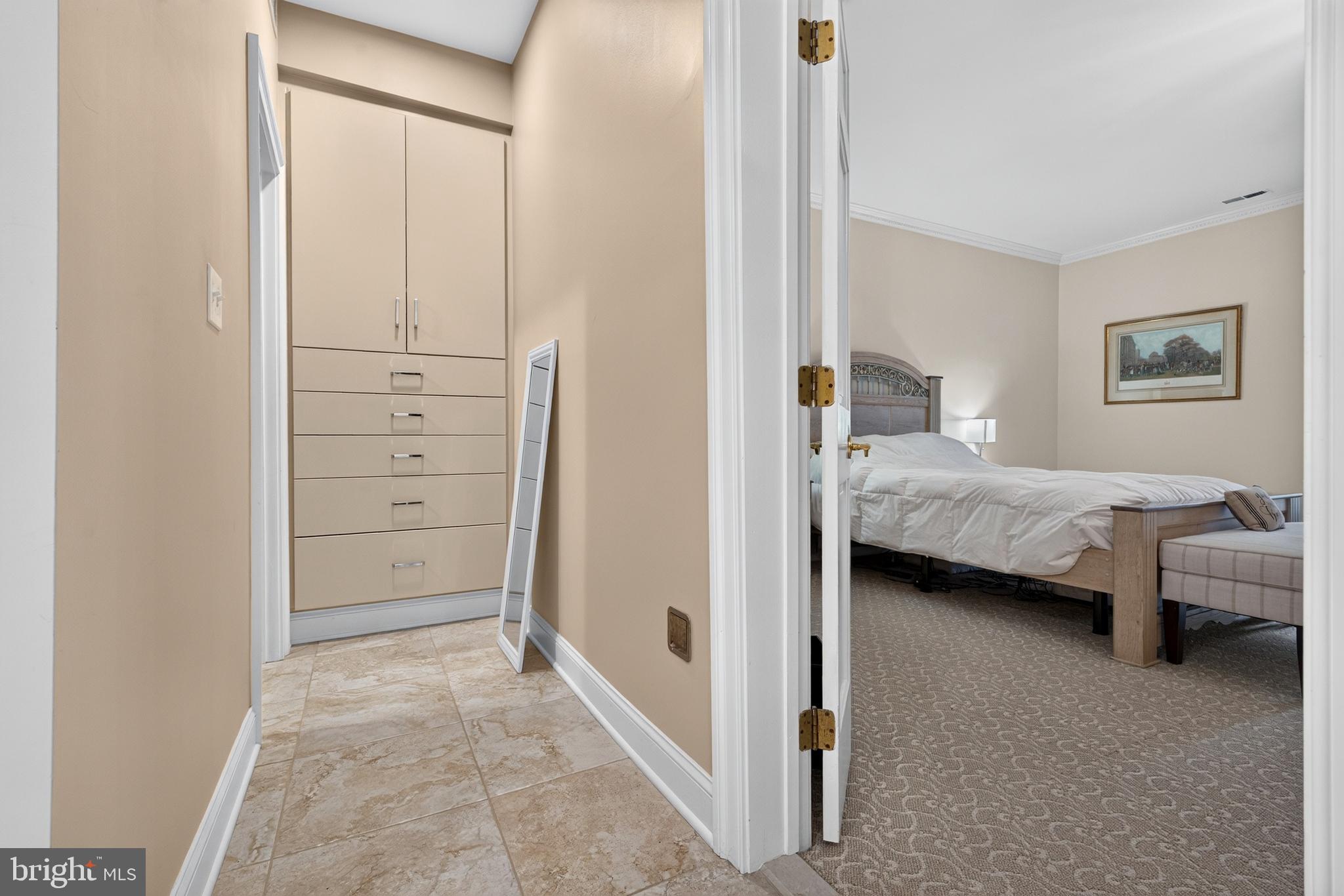 VALLEY GATE - Residential