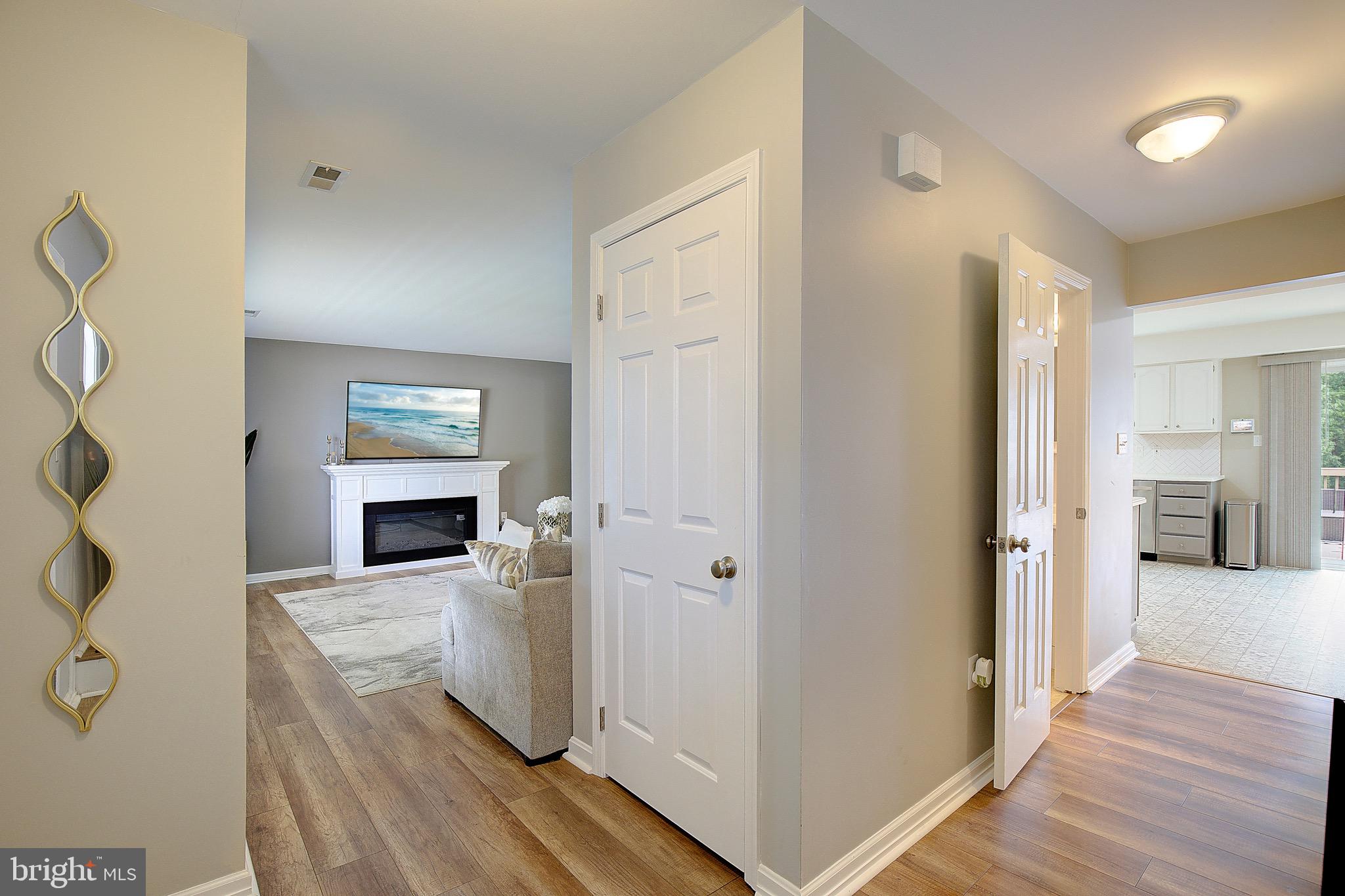 SYMPHONY WOODS - Residential