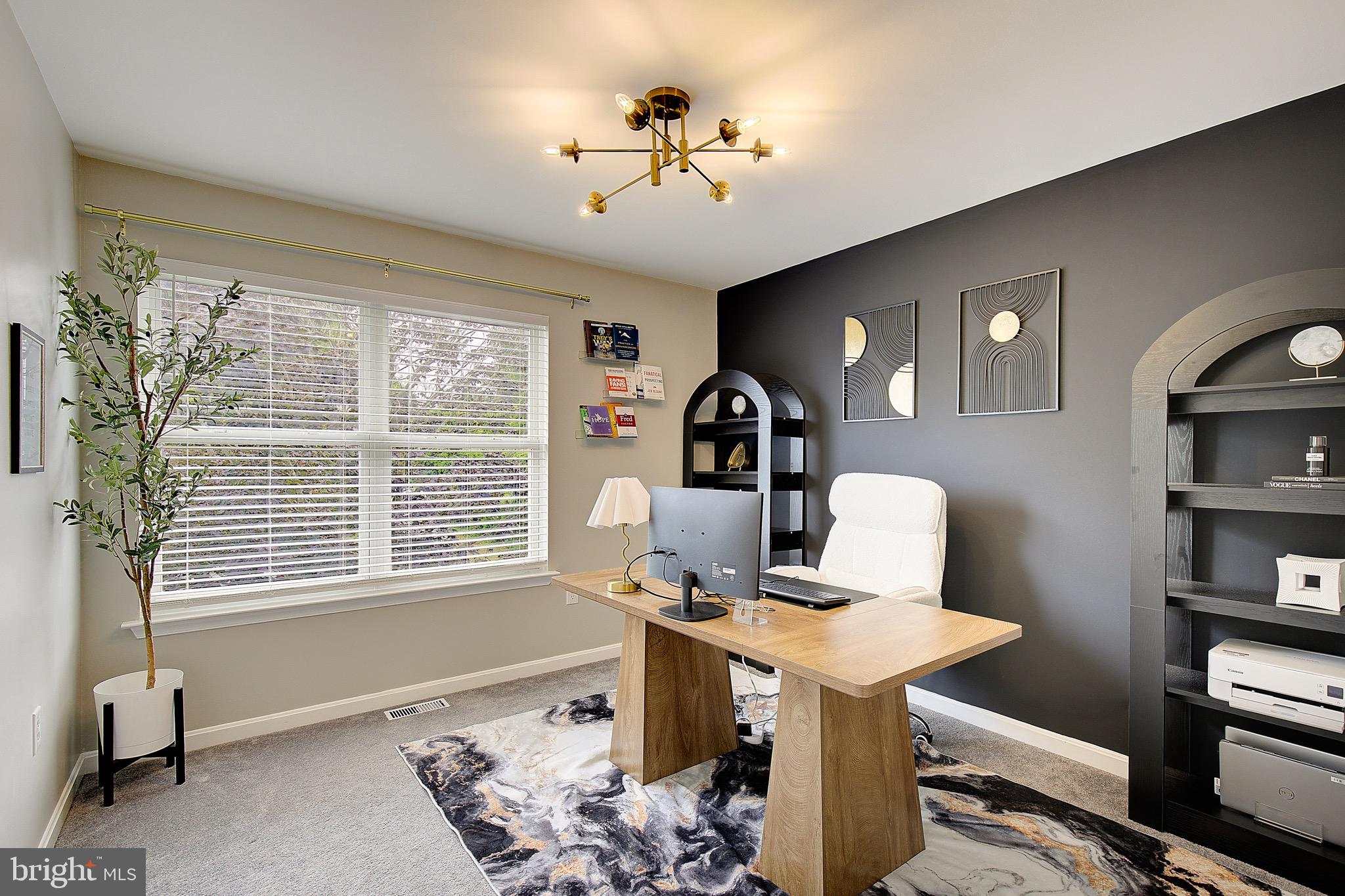SYMPHONY WOODS - Residential