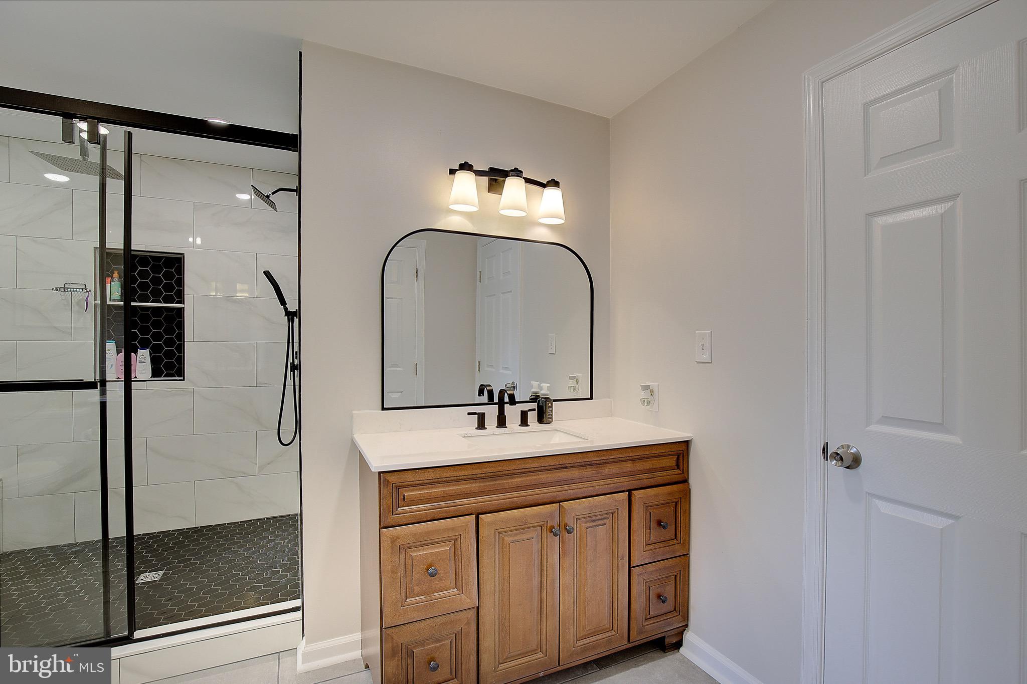 SYMPHONY WOODS - Residential