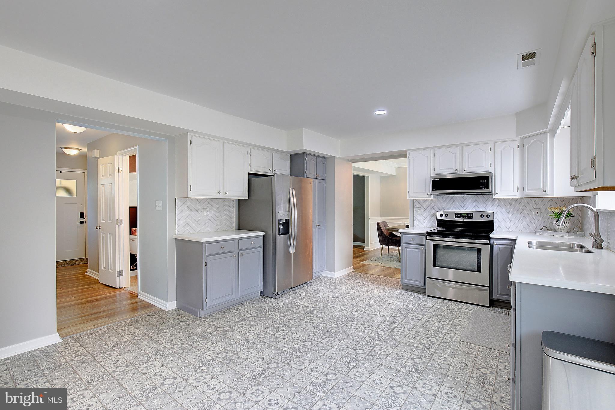 SYMPHONY WOODS - Residential
