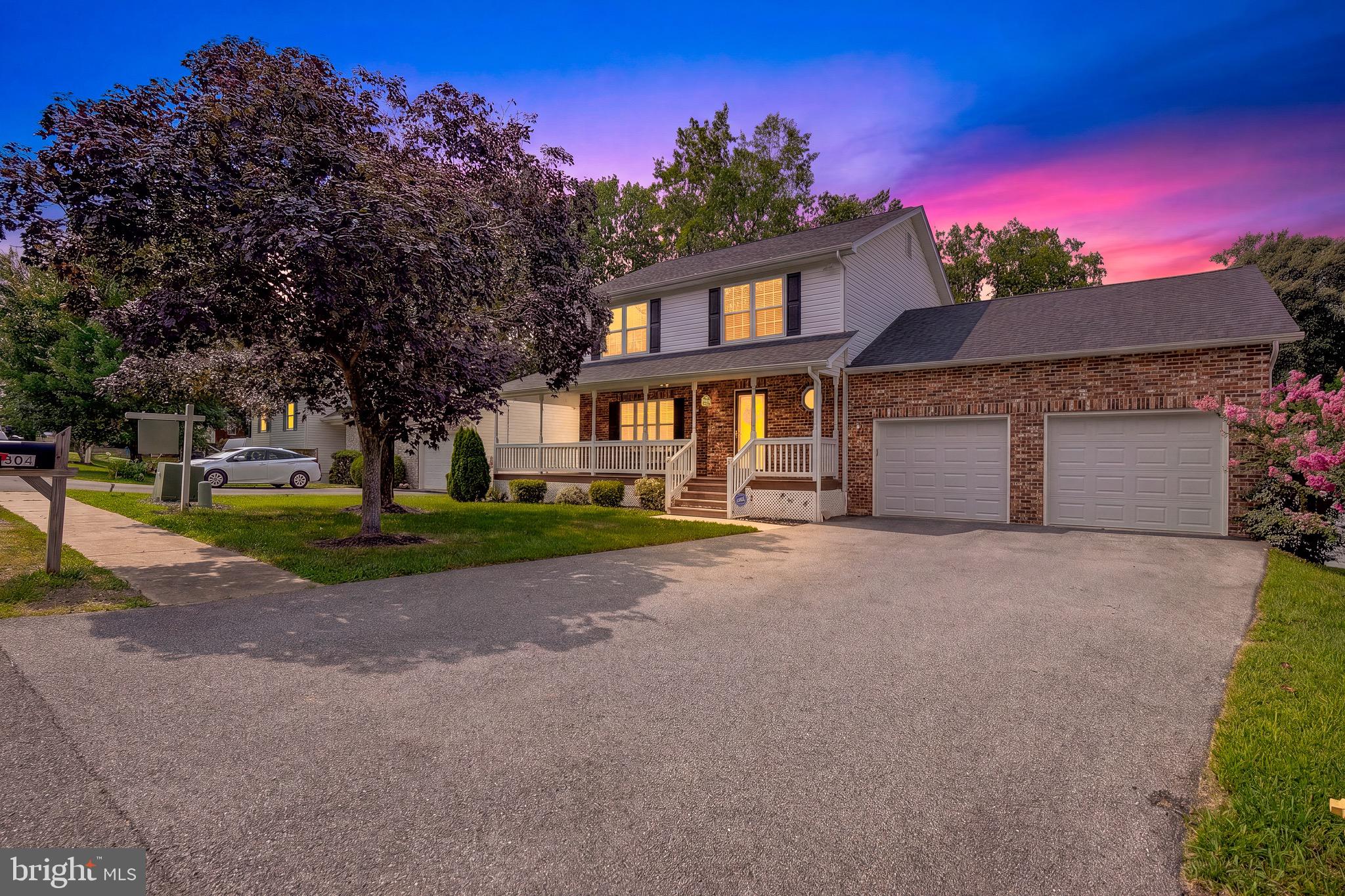 SYMPHONY WOODS - Residential