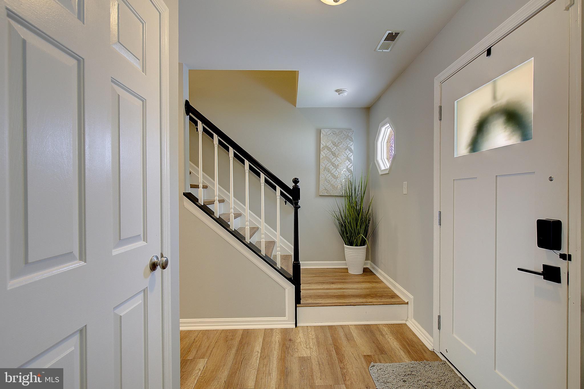 SYMPHONY WOODS - Residential