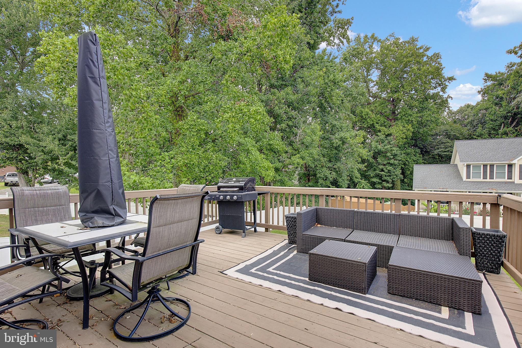 SYMPHONY WOODS - Residential