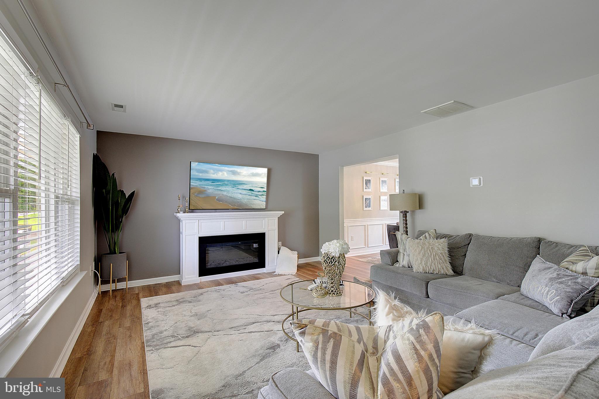 SYMPHONY WOODS - Residential