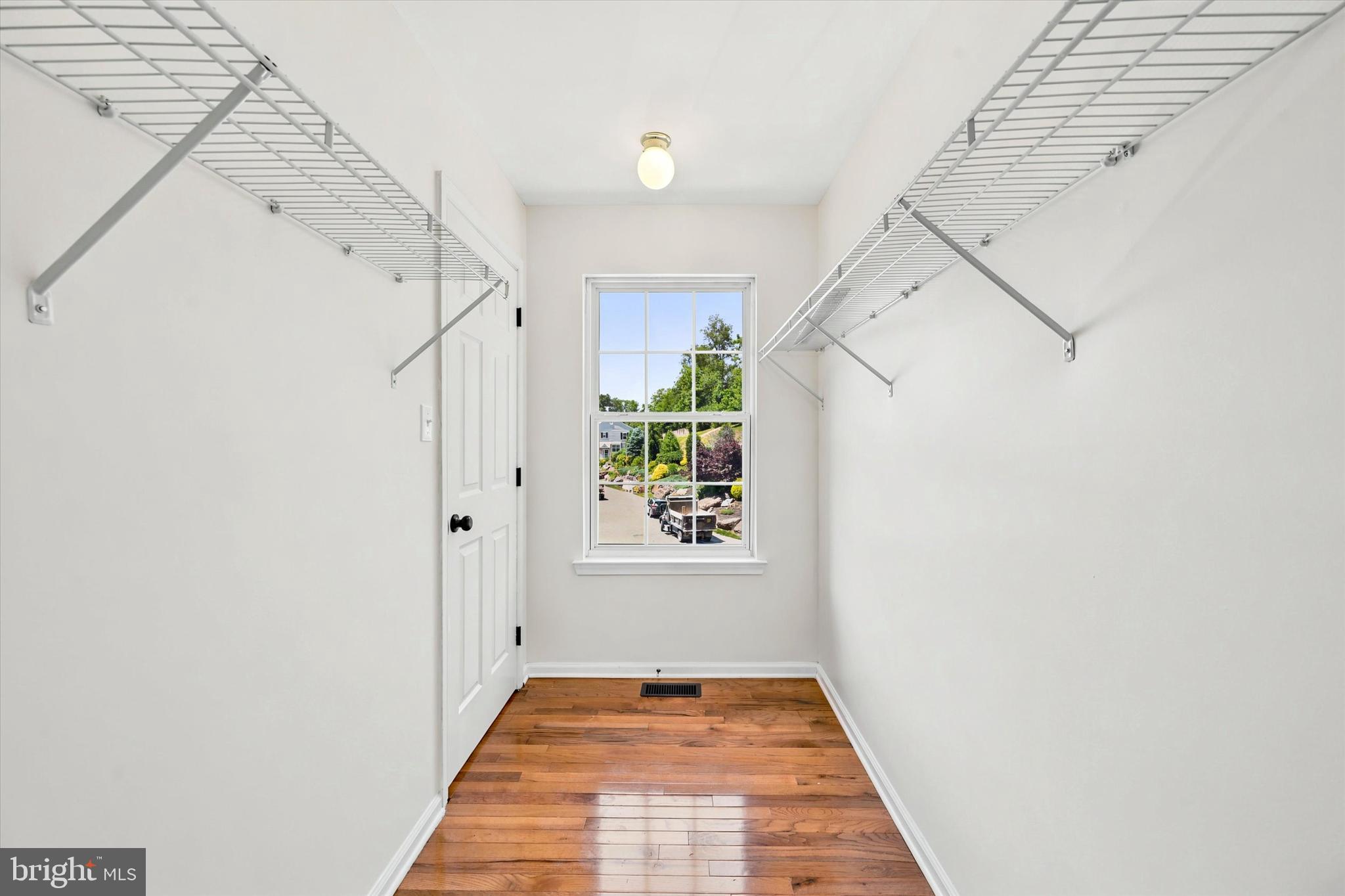 SPRING VALLEY ESTATE - Residential