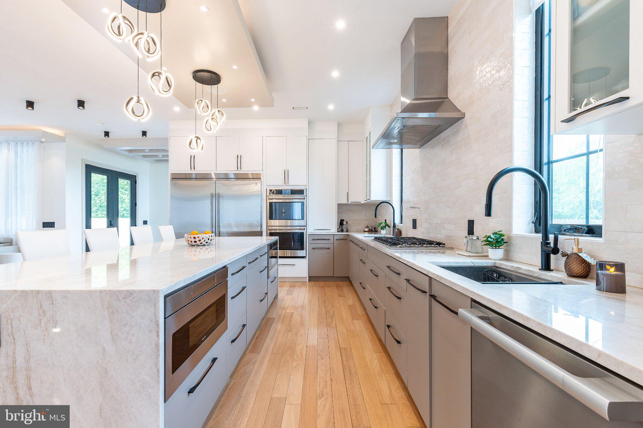 BUSTLETON - Residential