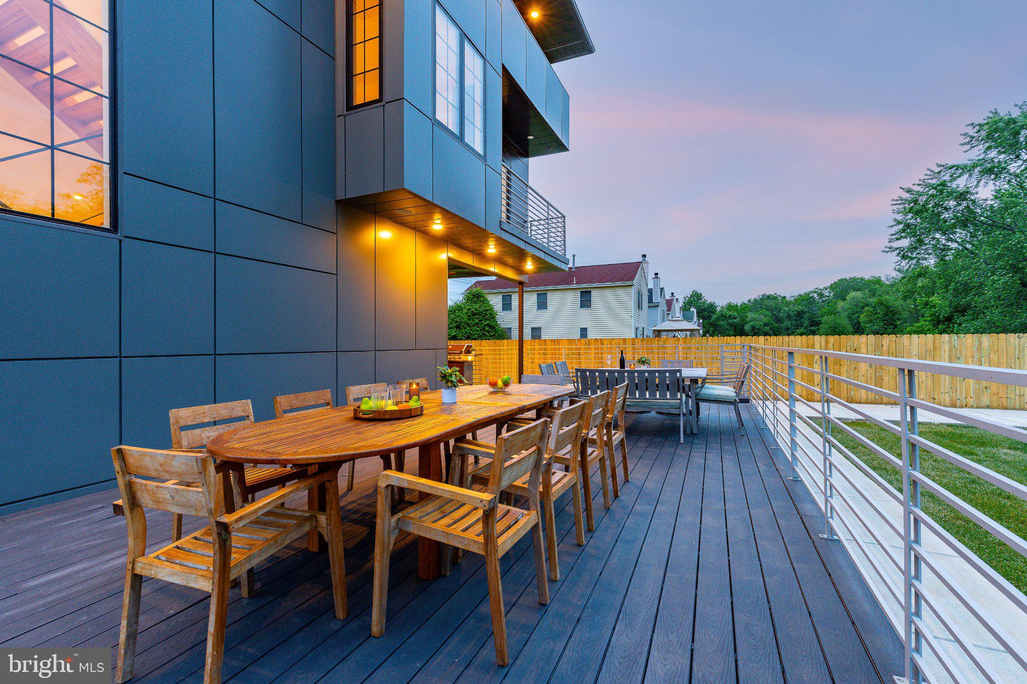 BUSTLETON - Residential