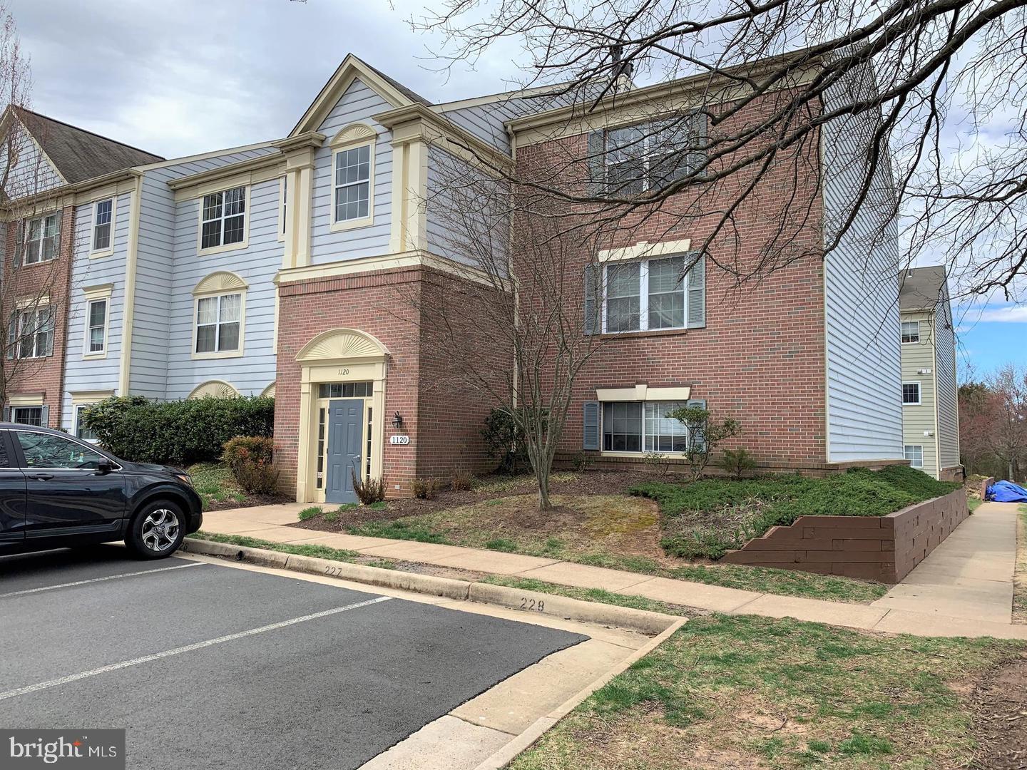 FOX CHASE - Residential