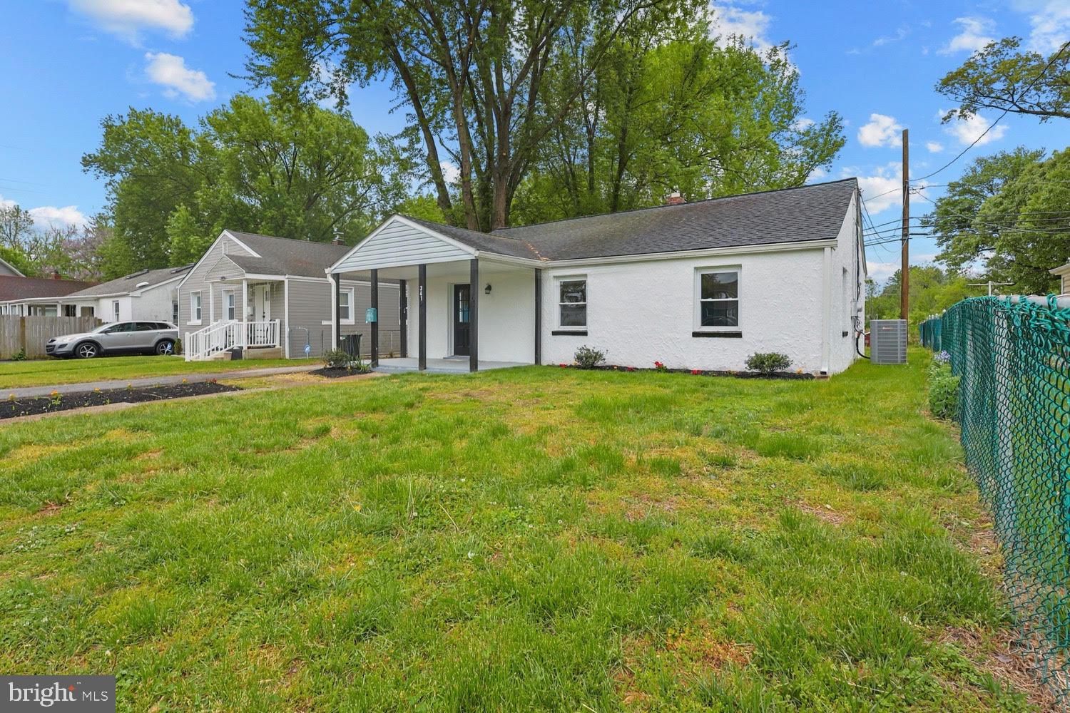 Recently renovated rancher looking for its new owner in Collins Park! The kitchen offers new cabinets, appliances and granite countertops. New LVP and carpet flooring has been installed through out. The bathroom just had a complete makeover that includes a new vanity, toilet, and tiled shower.  Come check this beauty out before its gone!

Seller has financial interest.