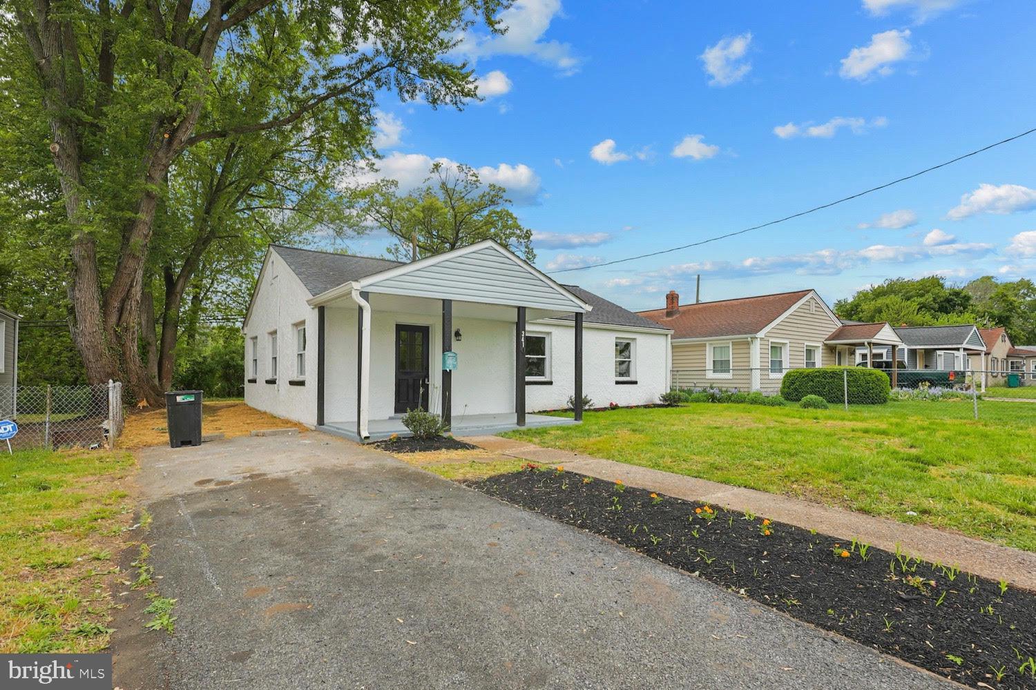 COLLINS PARK - Residential