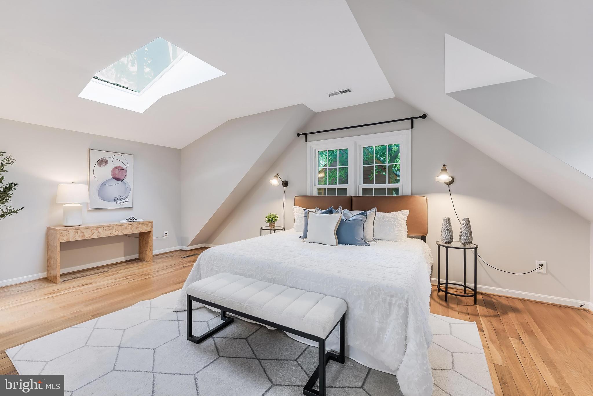 HOMEWOOD - Residential