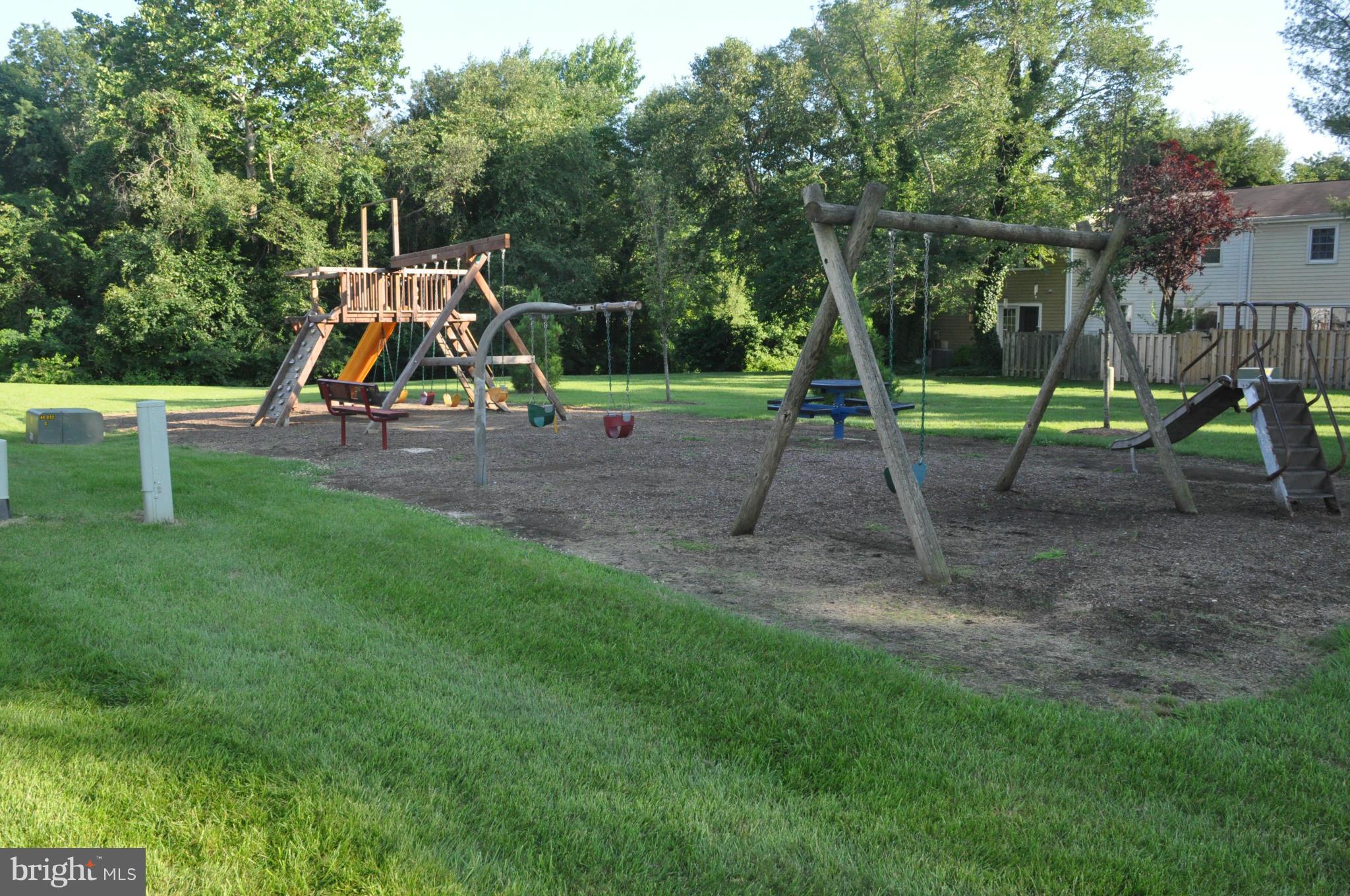 CROFTON SQUARE - Residential
