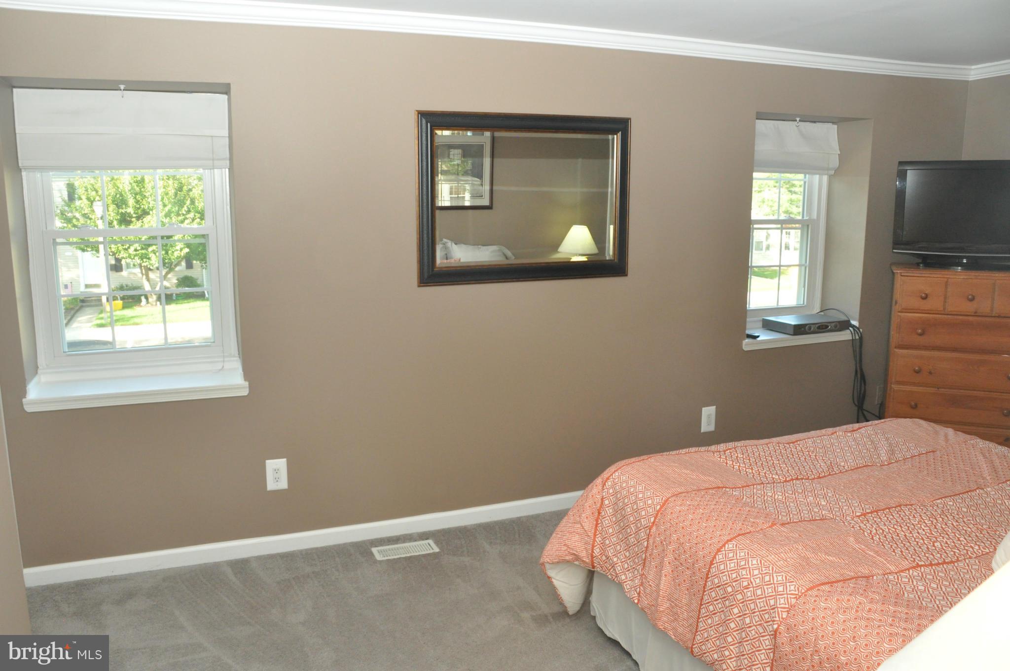 CROFTON SQUARE - Residential