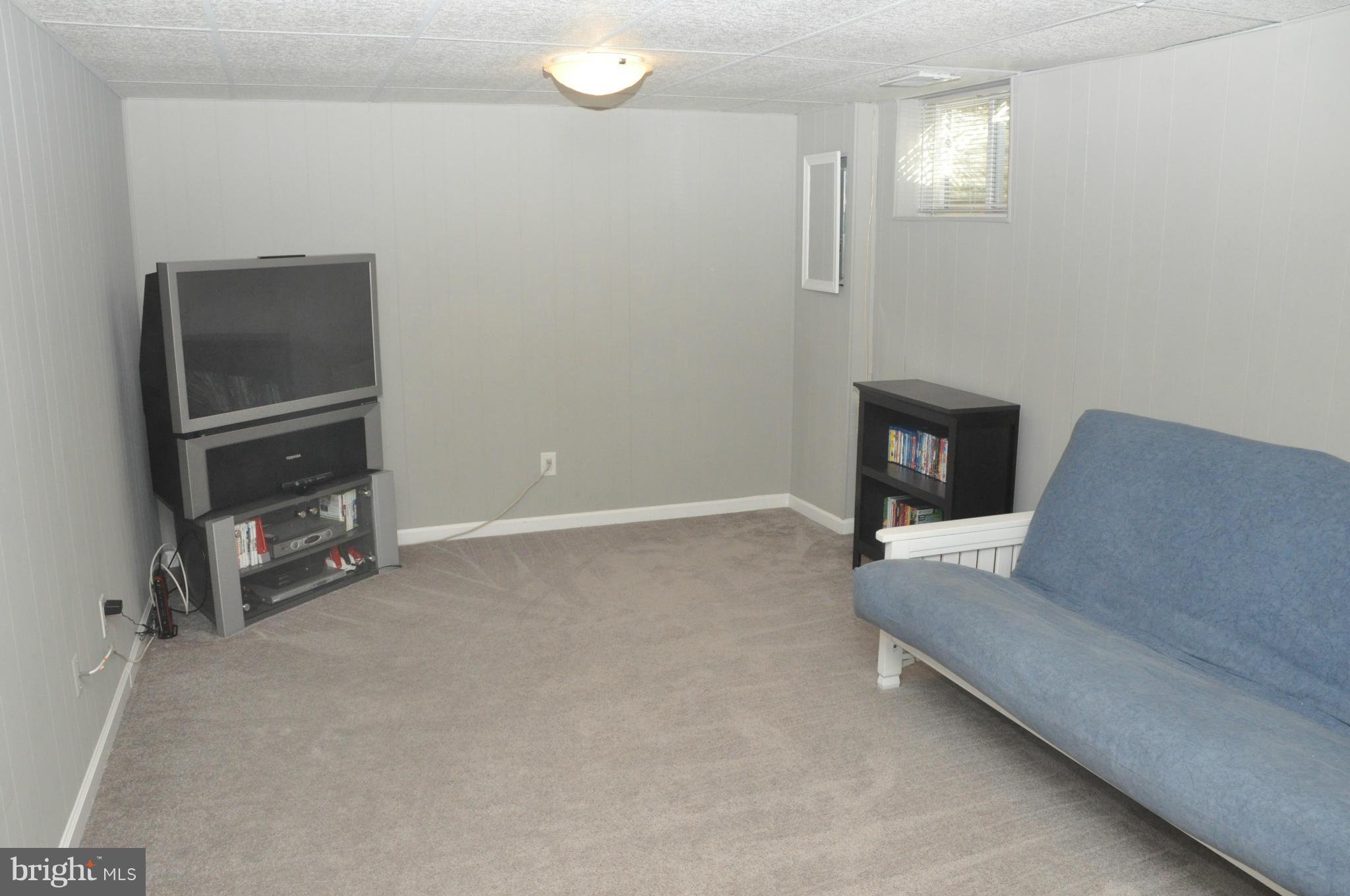 CROFTON SQUARE - Residential