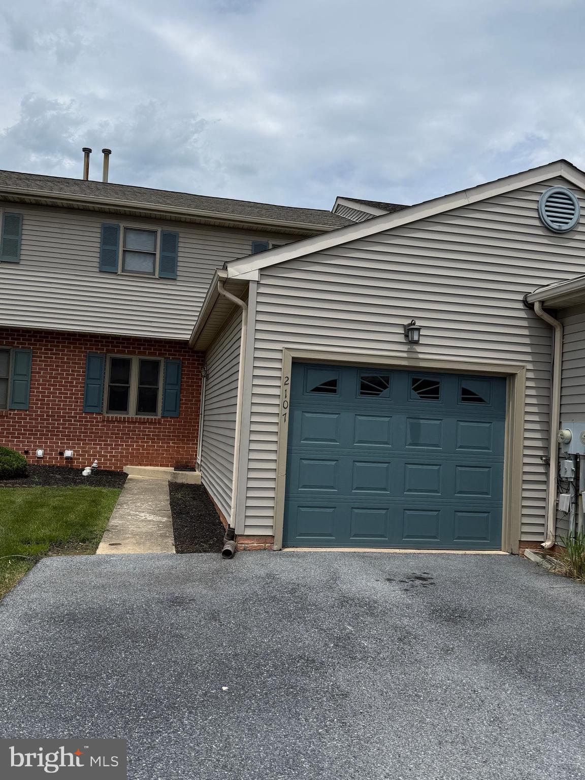 OAK HILLS DEVELOPMEN - Residential
