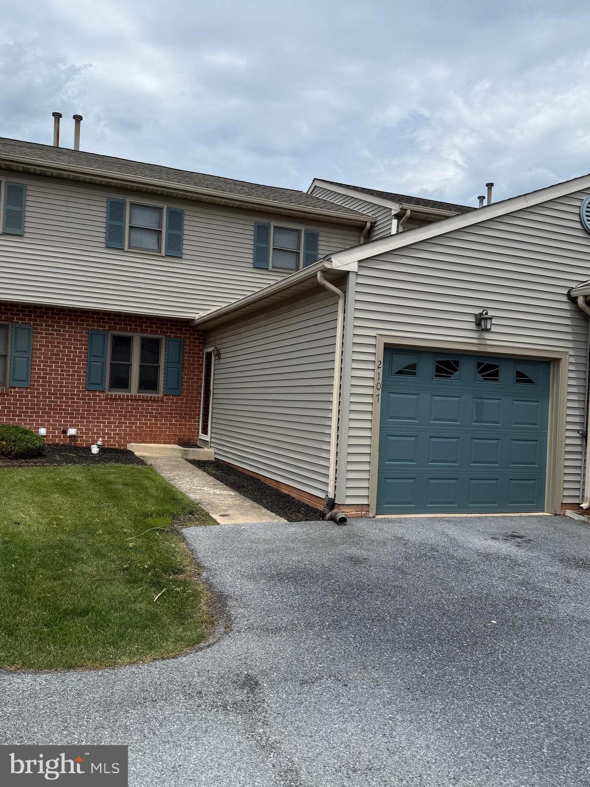 OAK HILLS DEVELOPMEN - Residential
