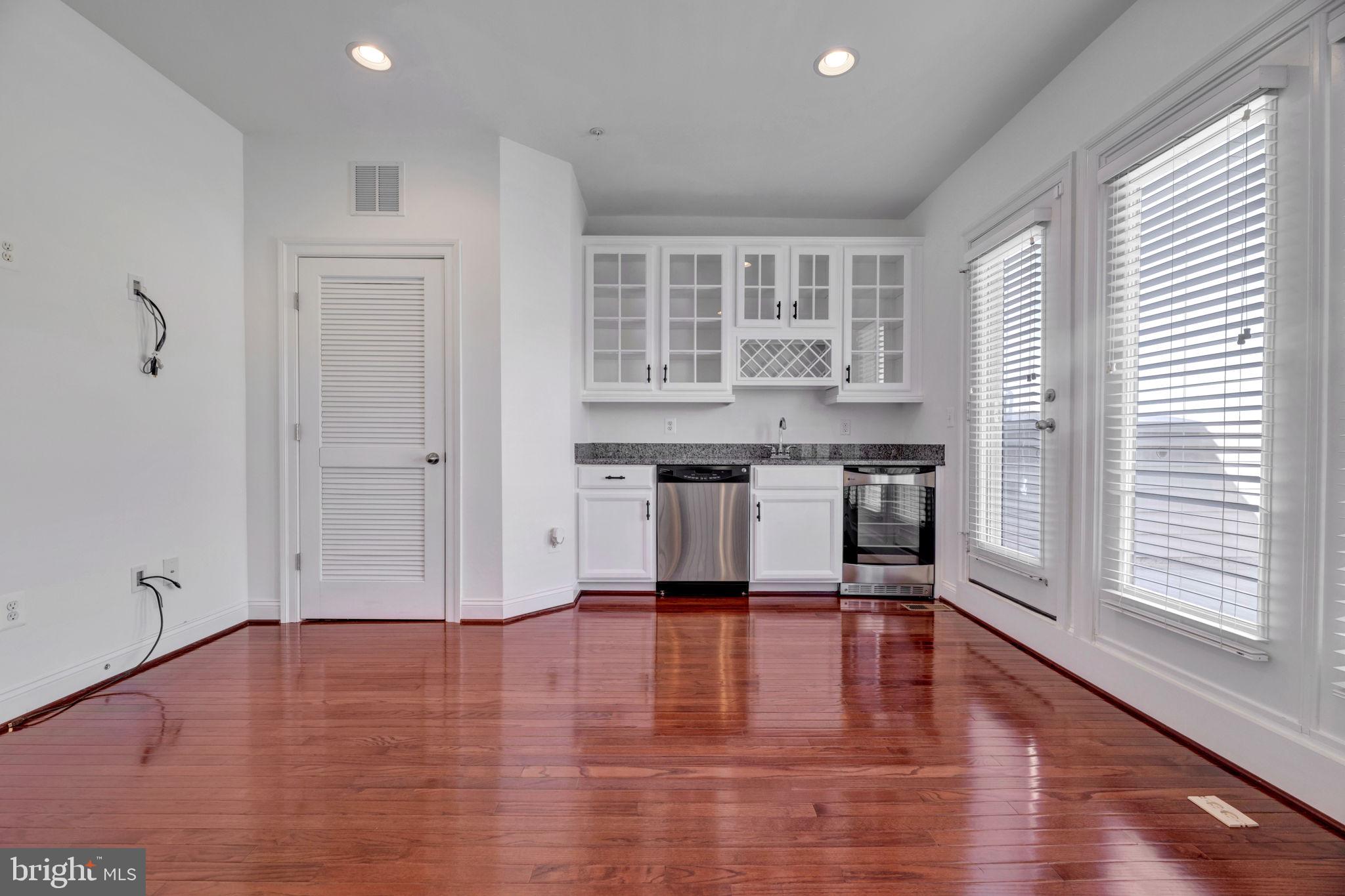 NATIONAL HARBOR - Residential