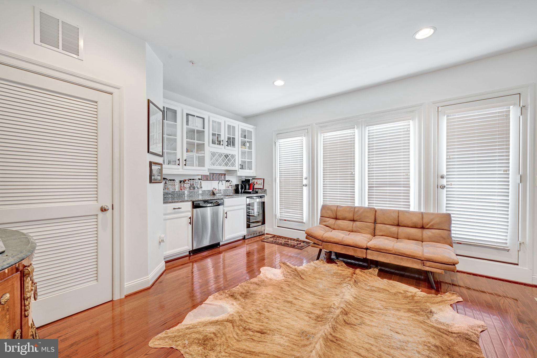 NATIONAL HARBOR - Residential