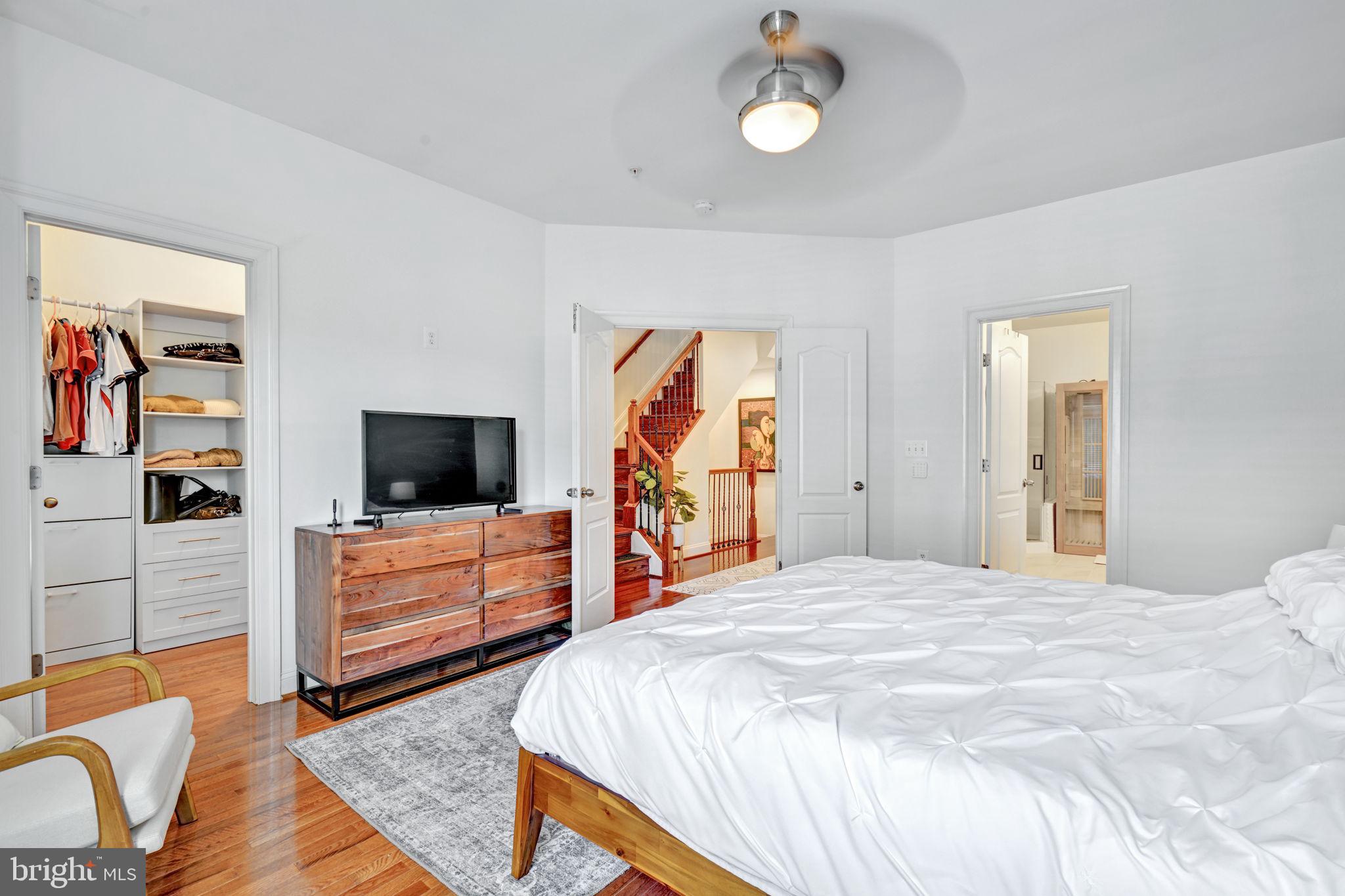 NATIONAL HARBOR - Residential