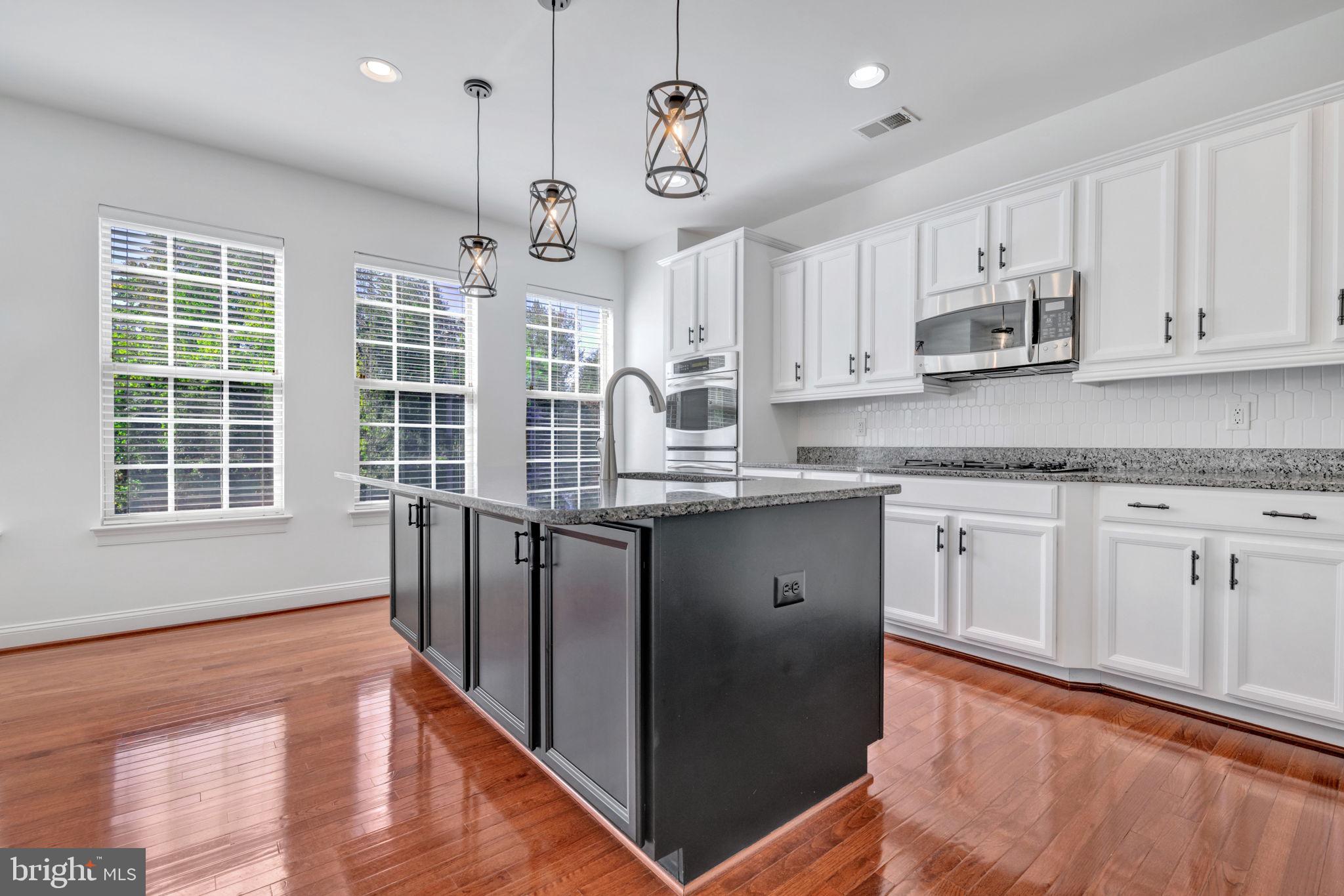 NATIONAL HARBOR - Residential