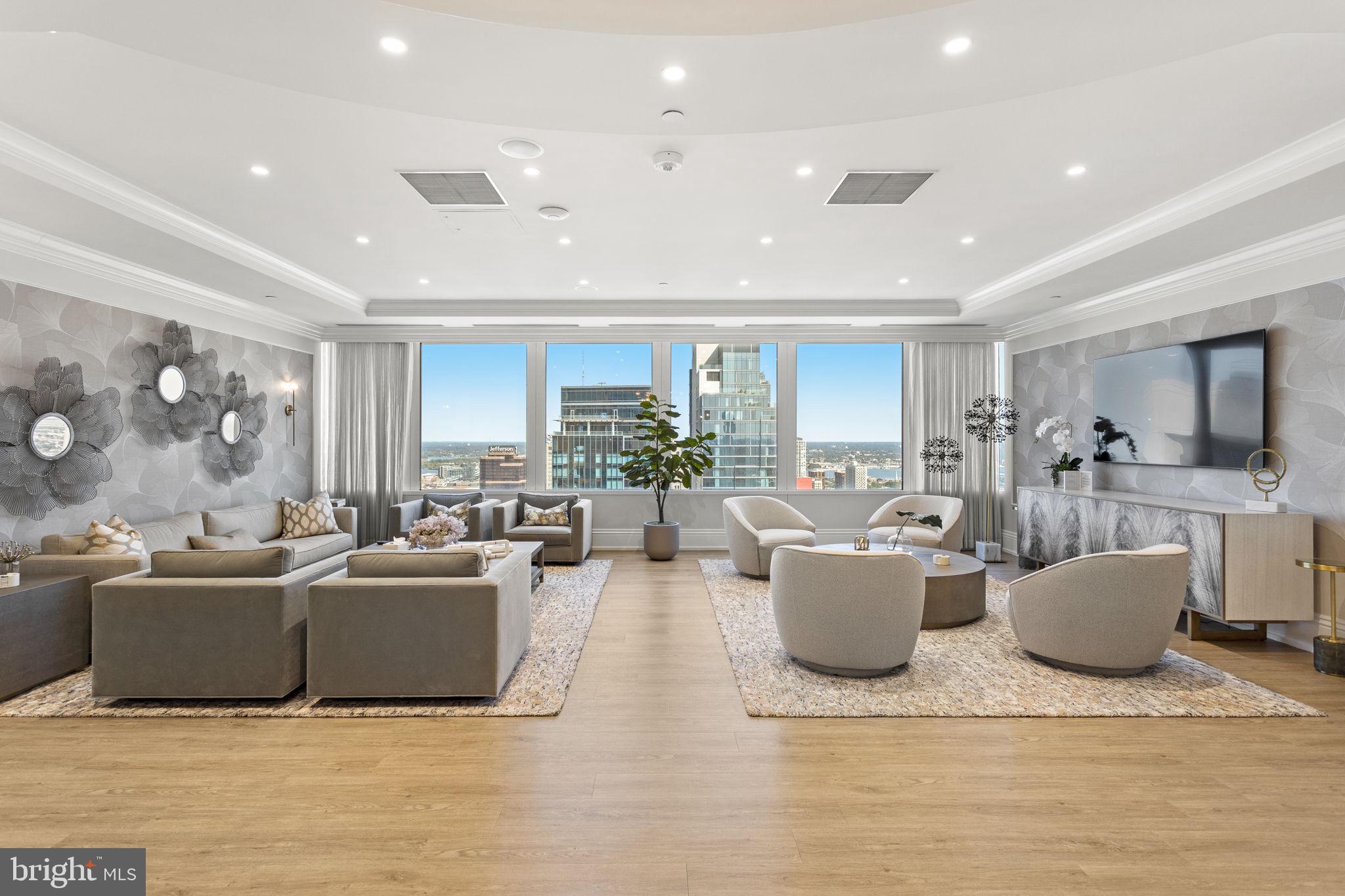 RITTENHOUSE SQUARE - Residential