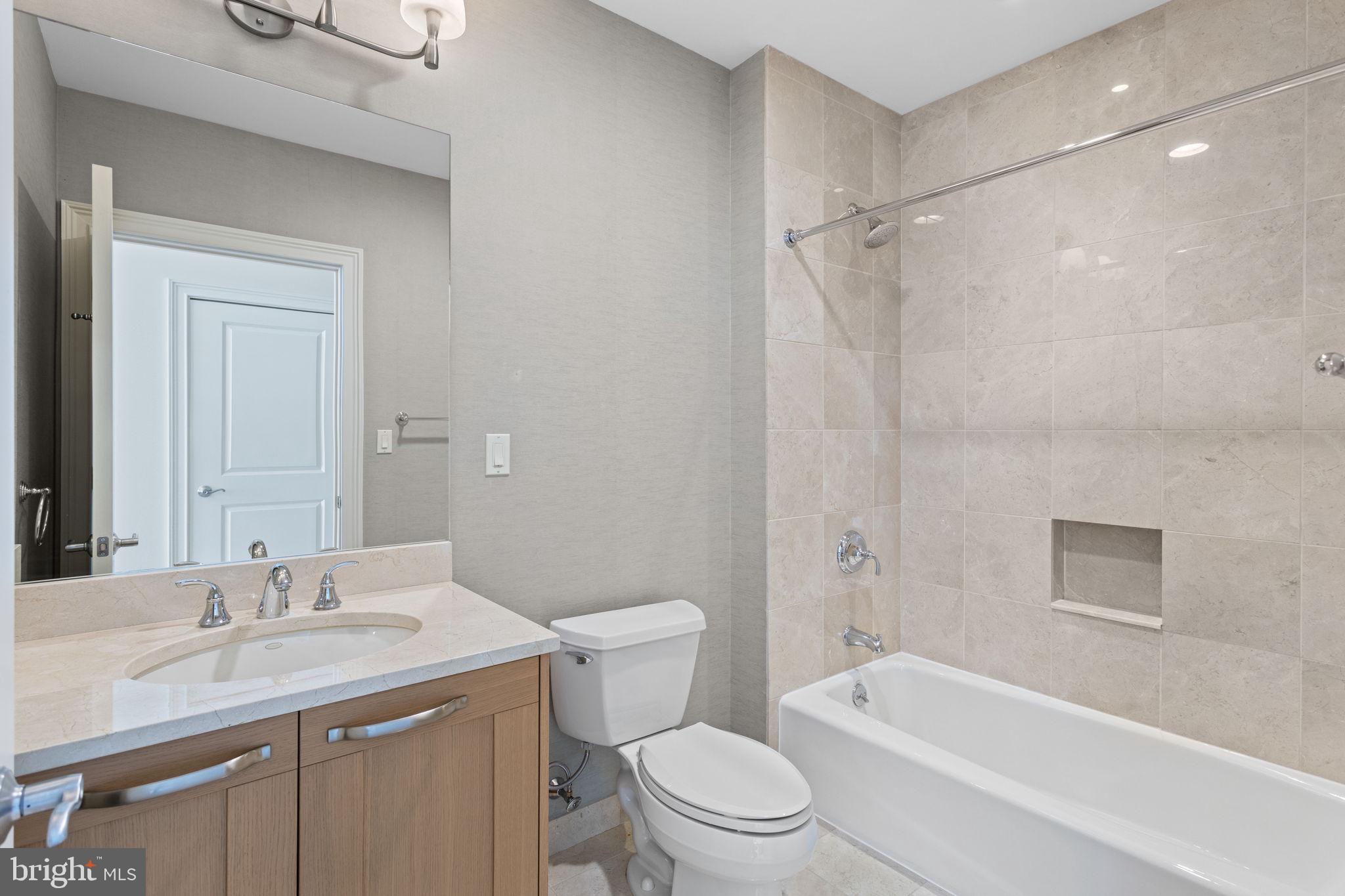 RITTENHOUSE SQUARE - Residential