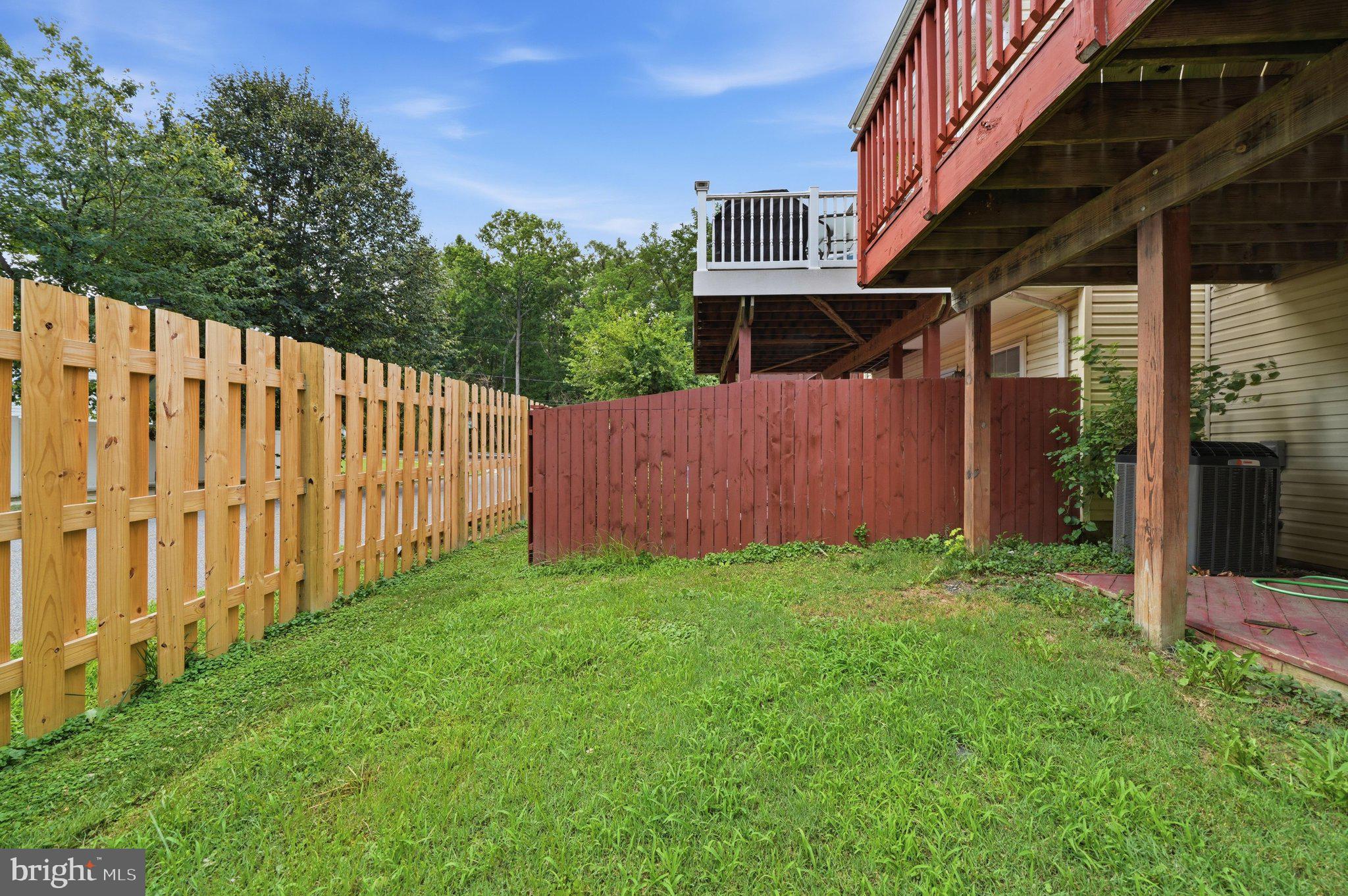 APPLEGATE NORTH - Residential