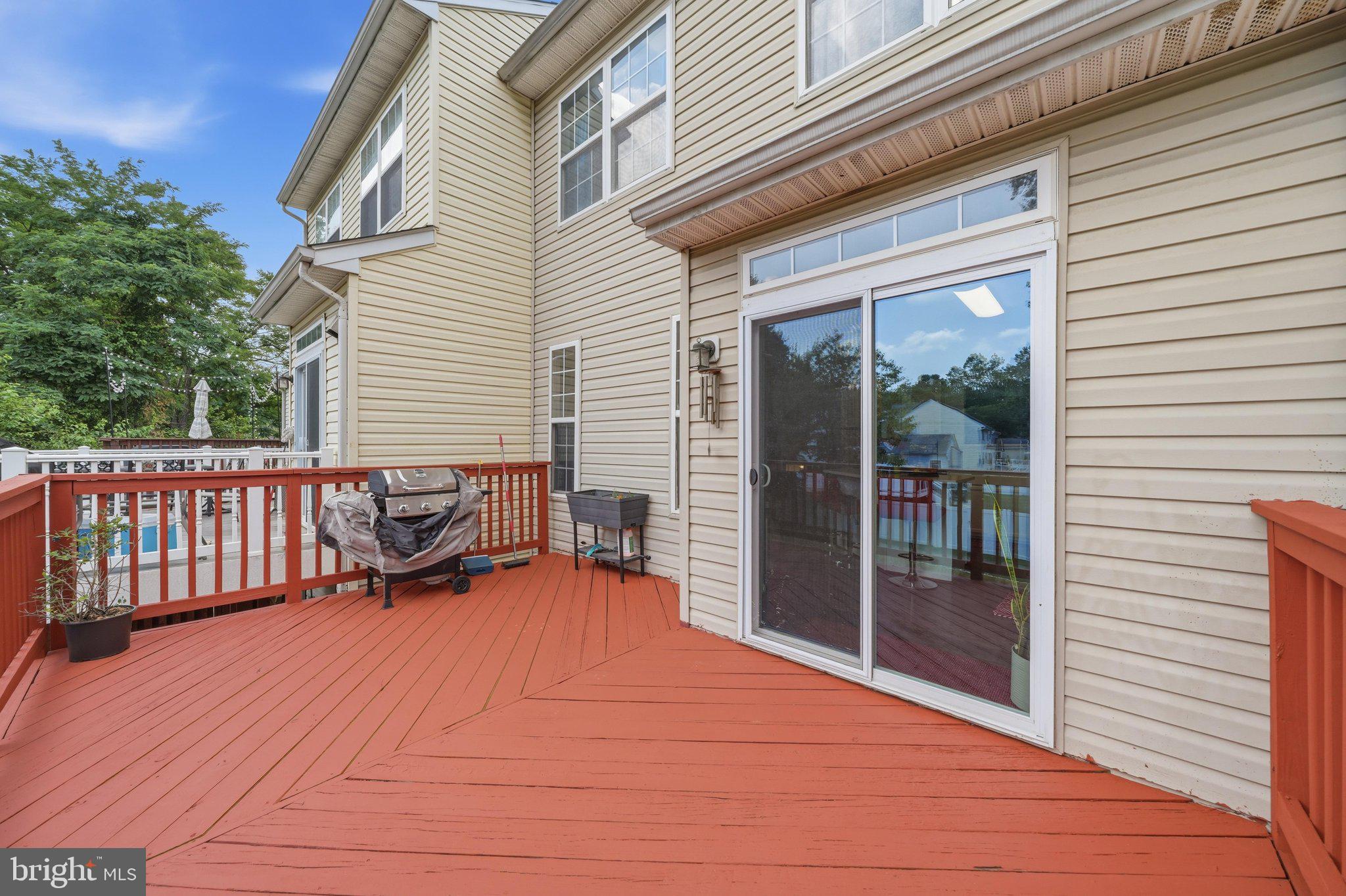 APPLEGATE NORTH - Residential