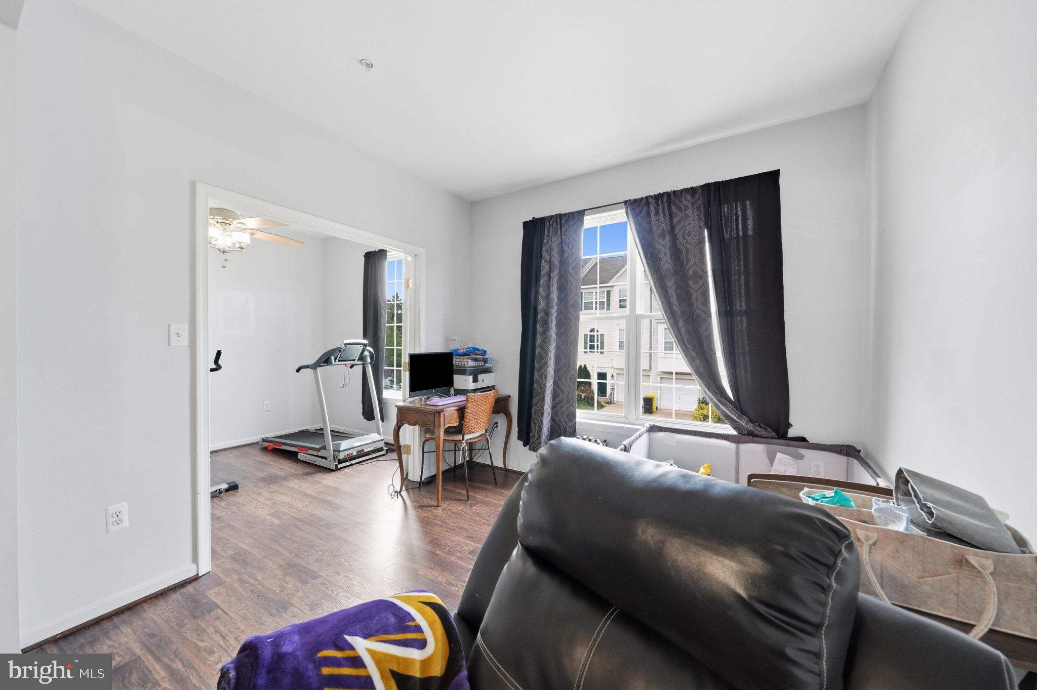 APPLEGATE NORTH - Residential