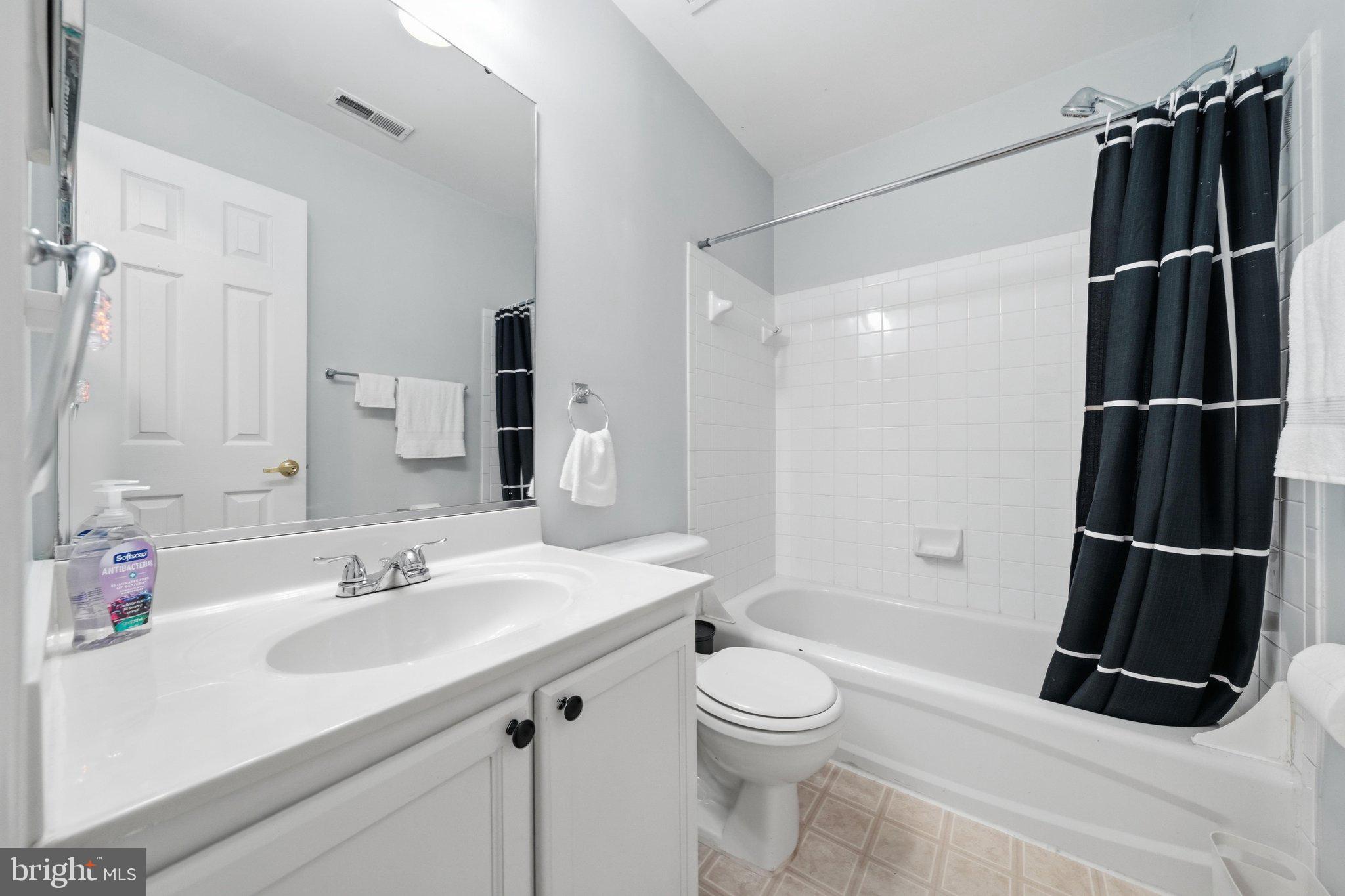 APPLEGATE NORTH - Residential