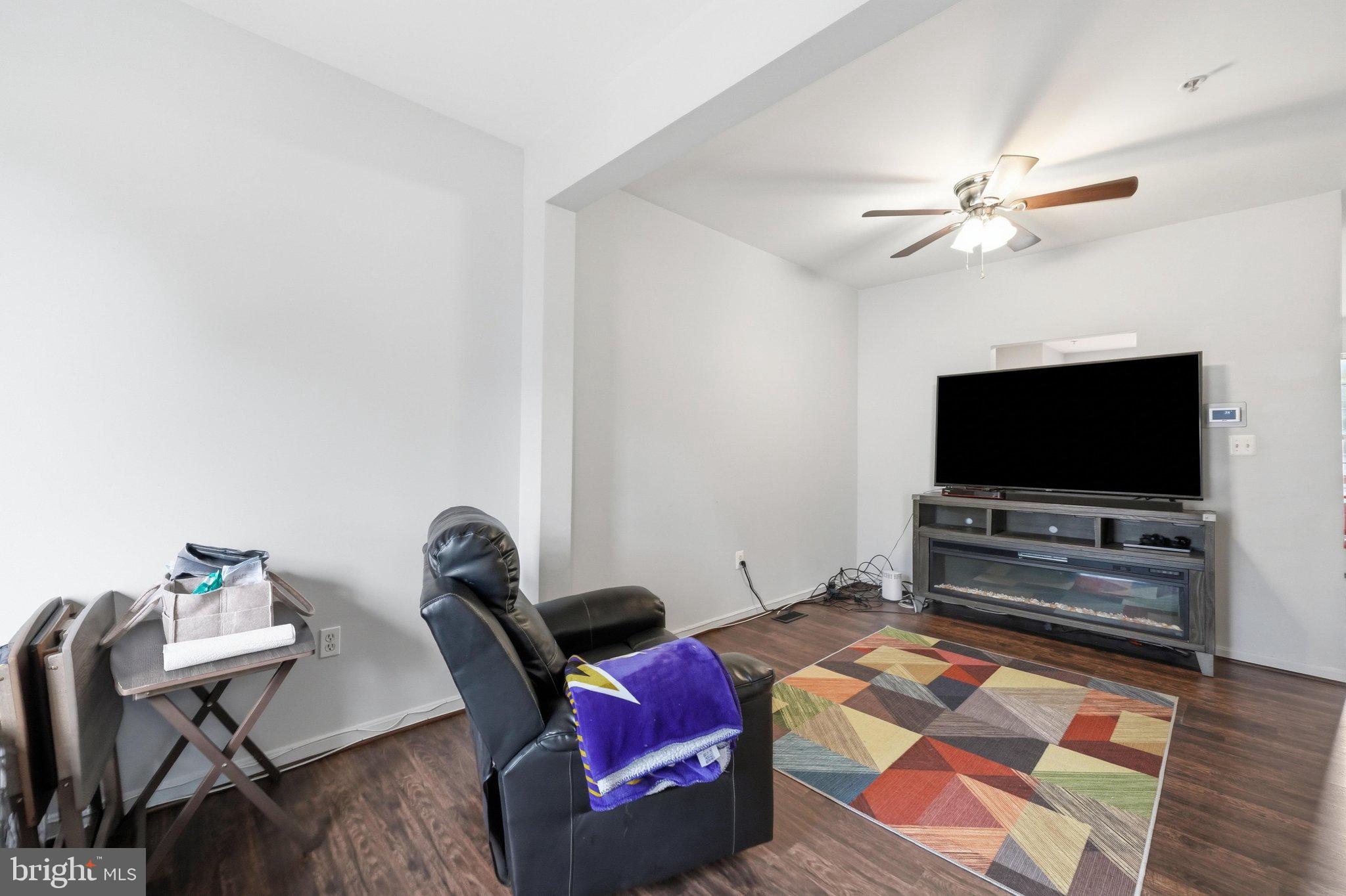 APPLEGATE NORTH - Residential