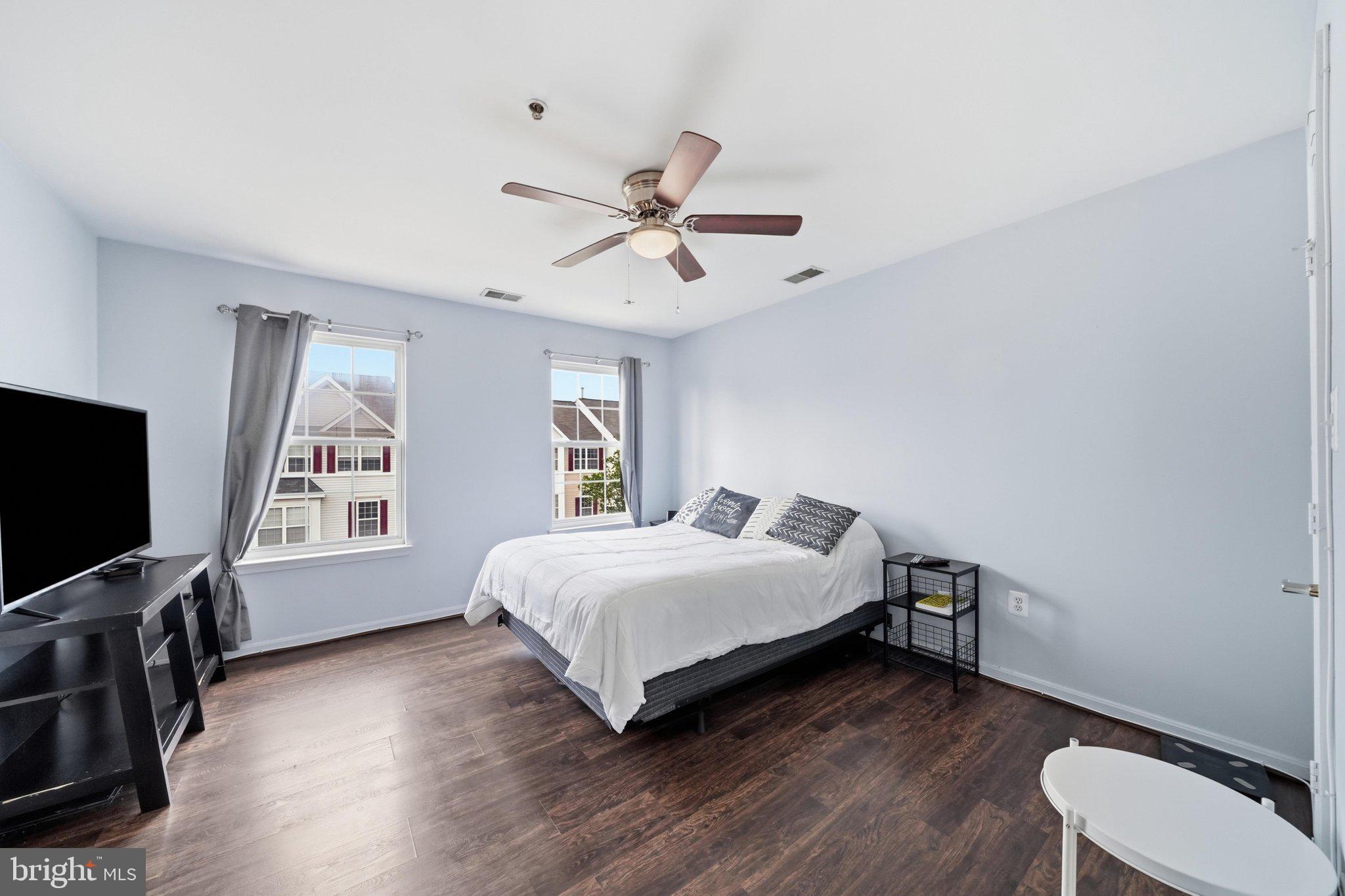 APPLEGATE NORTH - Residential