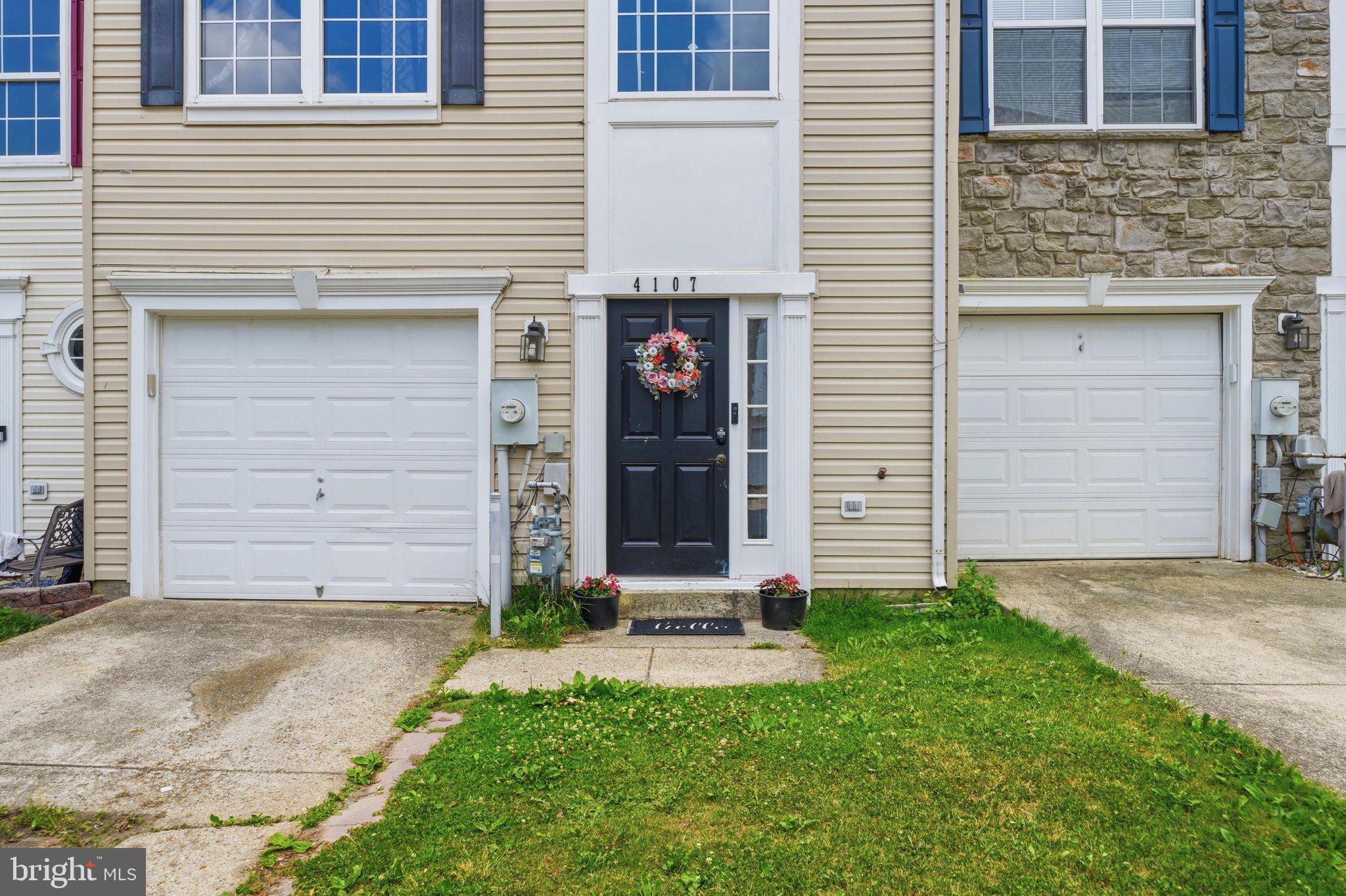 APPLEGATE NORTH - Residential