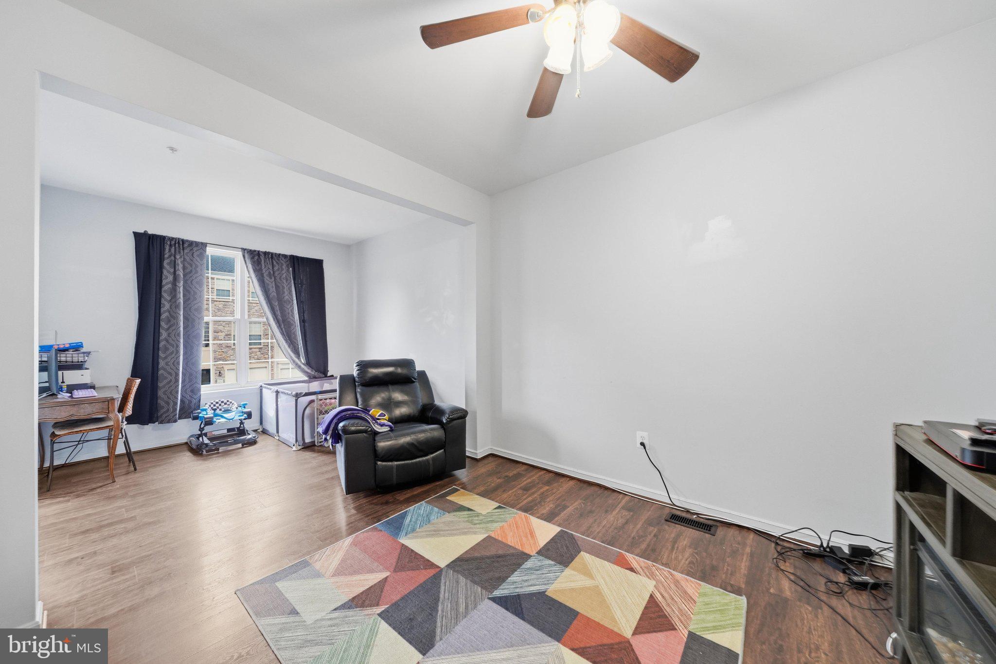 APPLEGATE NORTH - Residential