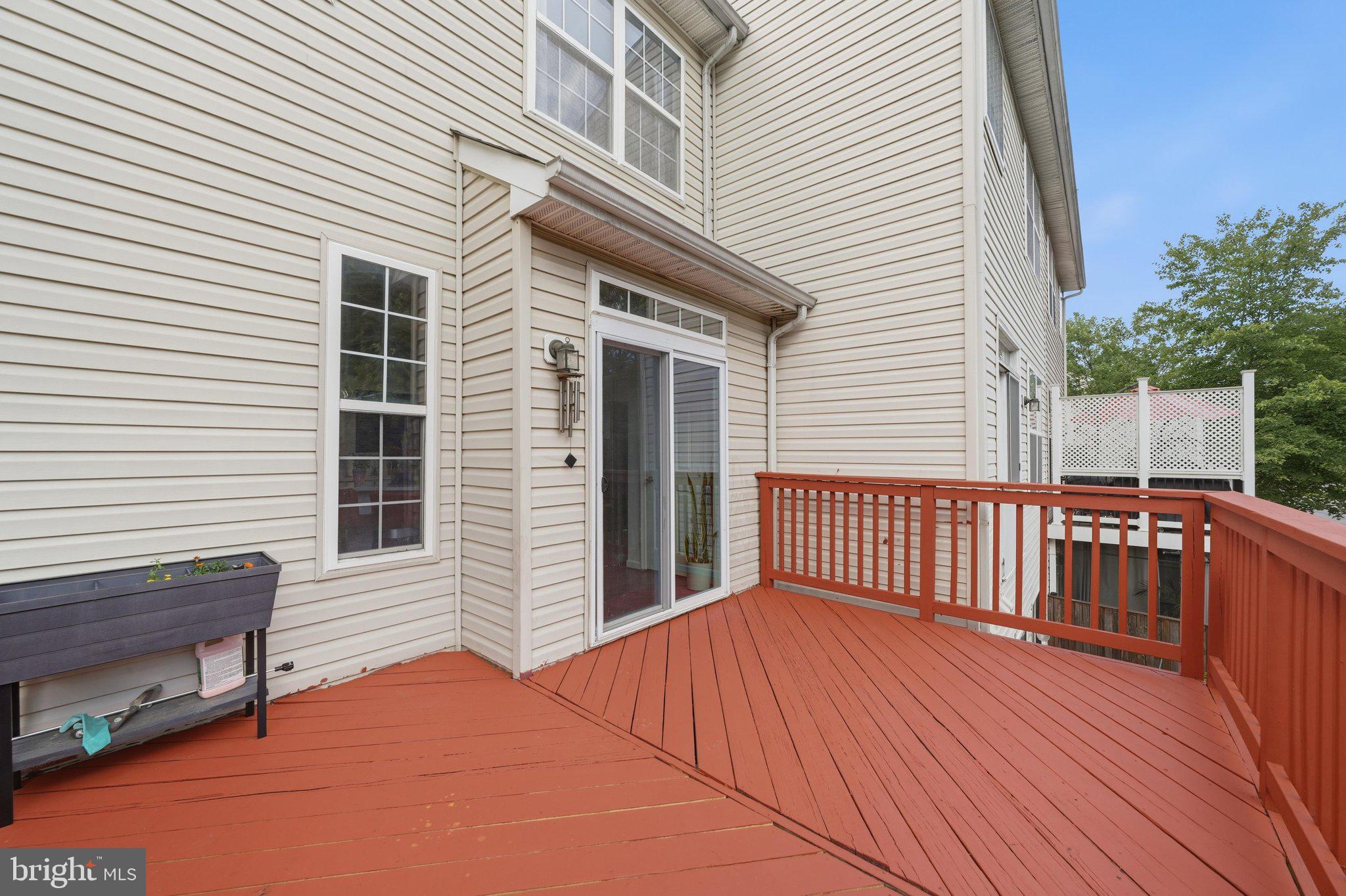 APPLEGATE NORTH - Residential