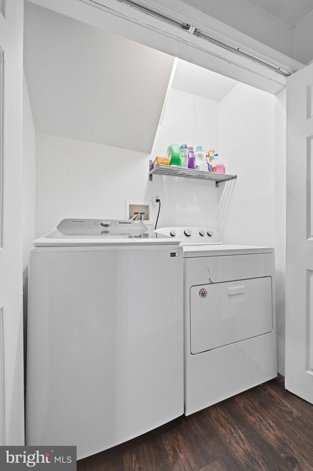 APPLEGATE NORTH - Residential