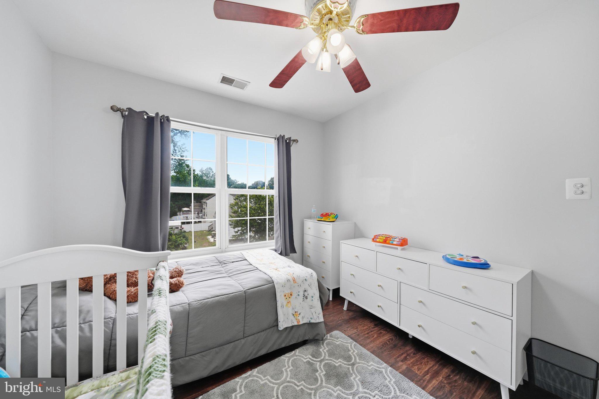 APPLEGATE NORTH - Residential